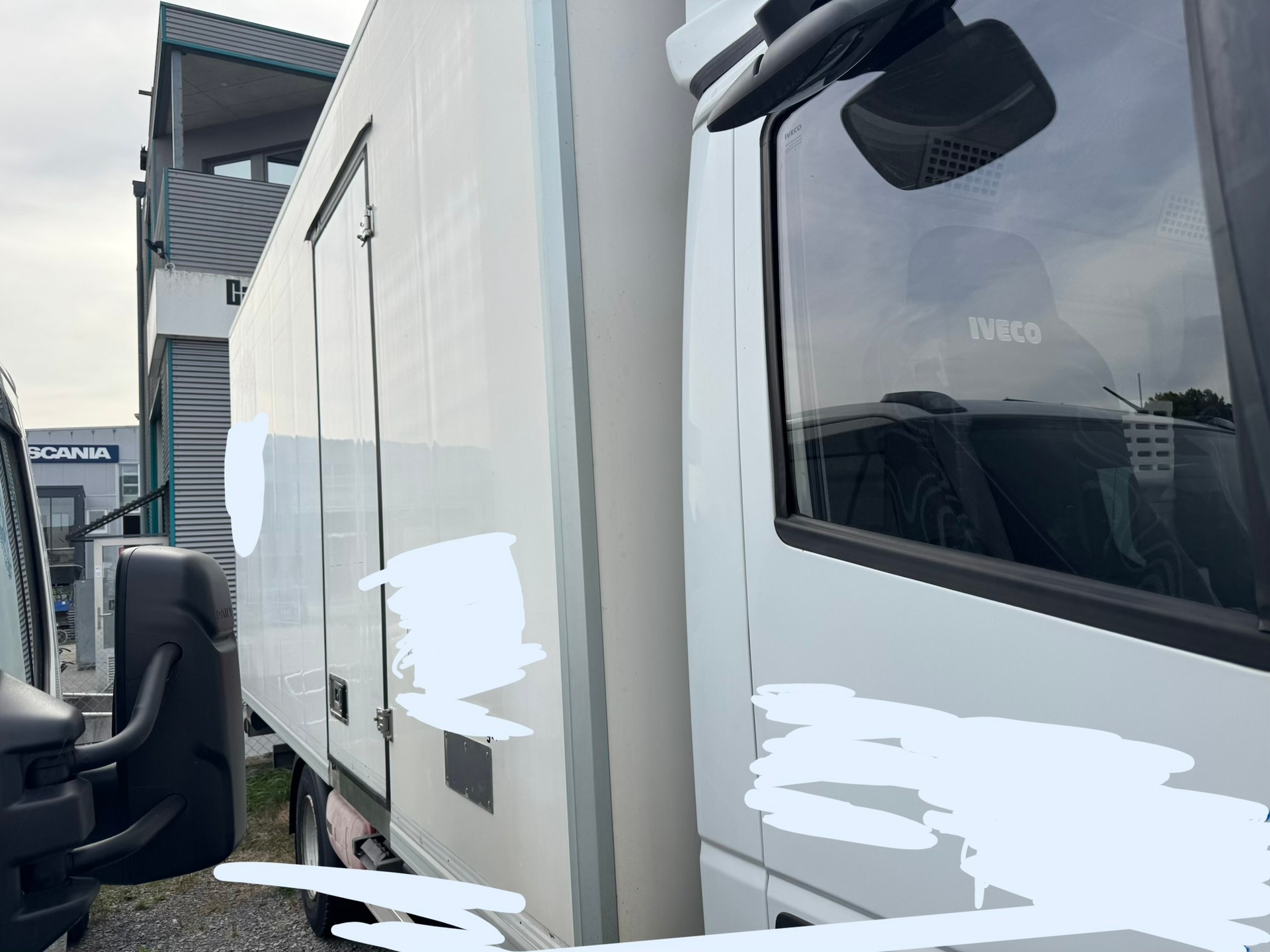 IVECO 75 E 21-image-1