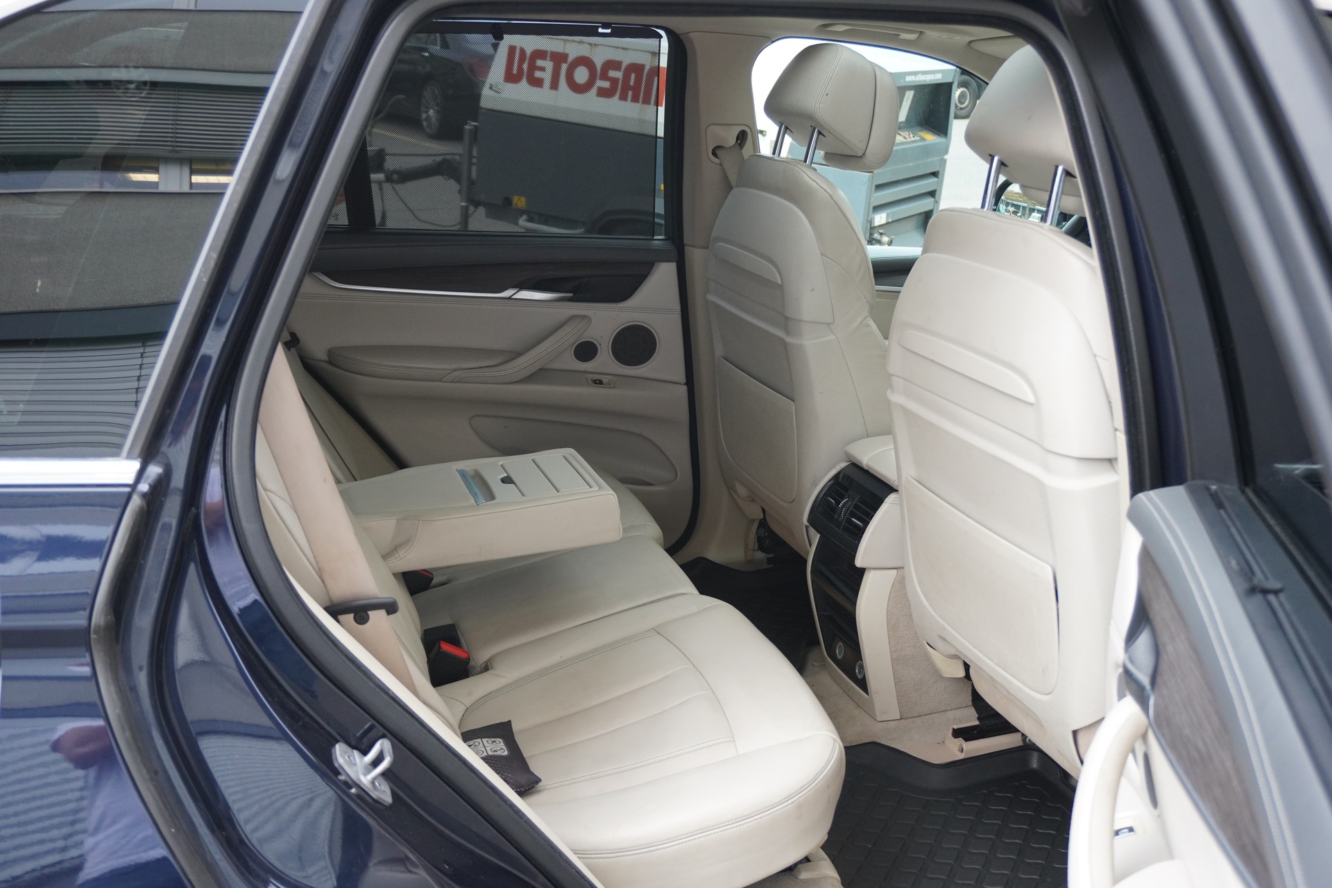 BMW X5 xDrive 40d Steptronic-image-13