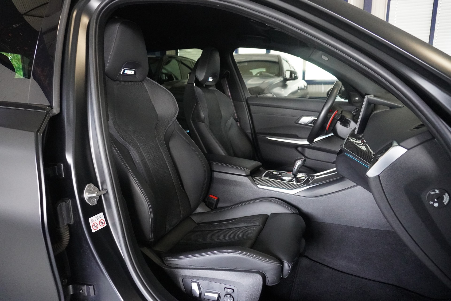 BMW M3 Touring xDrive Competition M // SONDERLACKIERUNG FROZEN BLACK // M DRIVER`S PACKAGE //-image-7