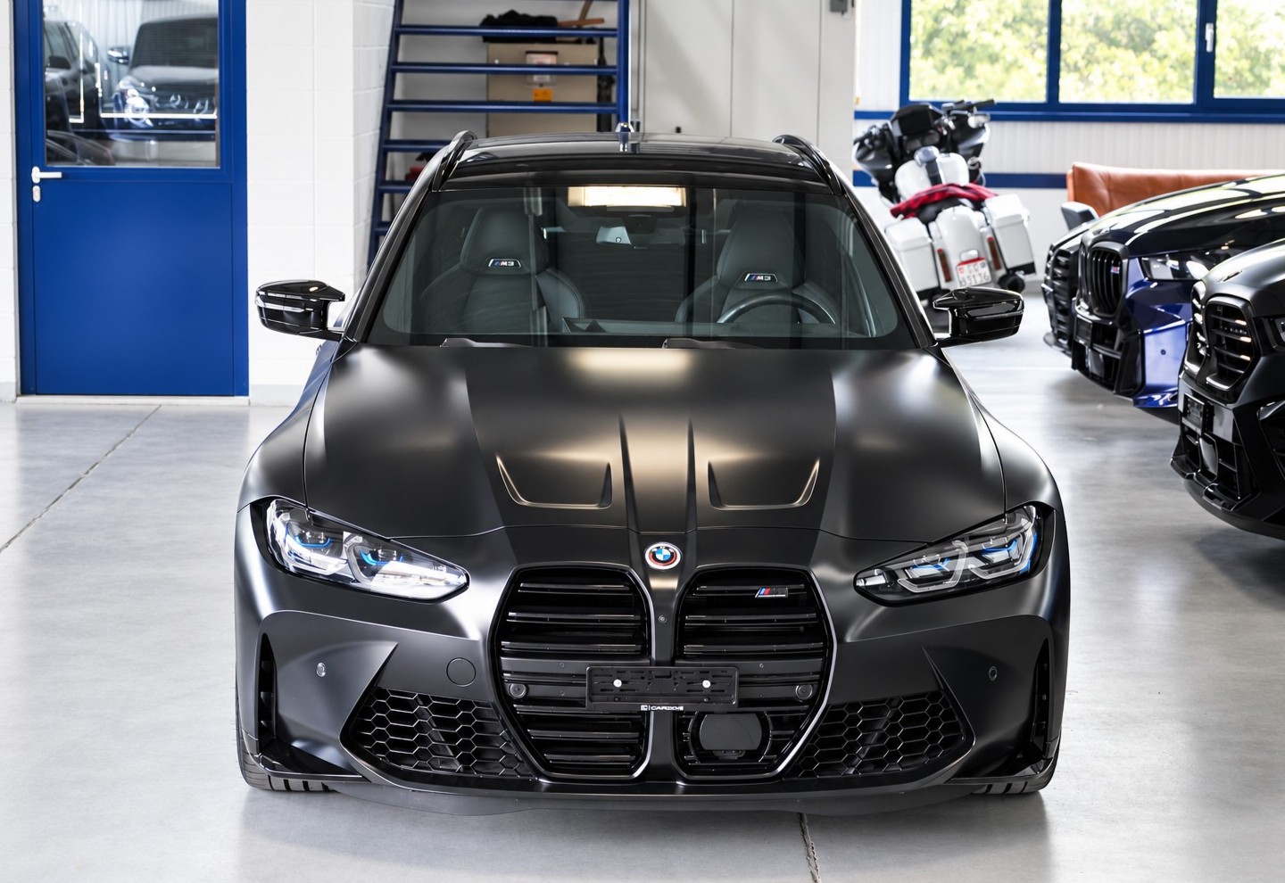 BMW M3 Touring xDrive Competition M // SONDERLACKIERUNG FROZEN BLACK // M DRIVER`S PACKAGE //-image-1