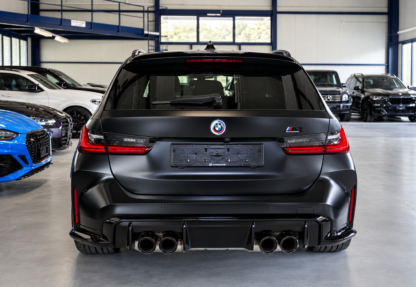 BMW M3 Touring xDrive Competition M // SONDERLACKIERUNG FROZEN BLACK // M DRIVER`S PACKAGE //-image-4
