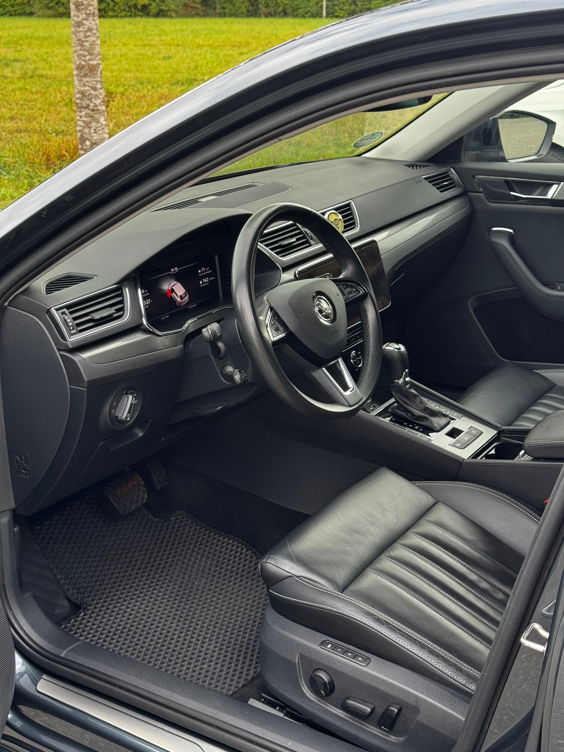 SKODA 2.0 TDI 190 Style 4x4 DSG-image-8