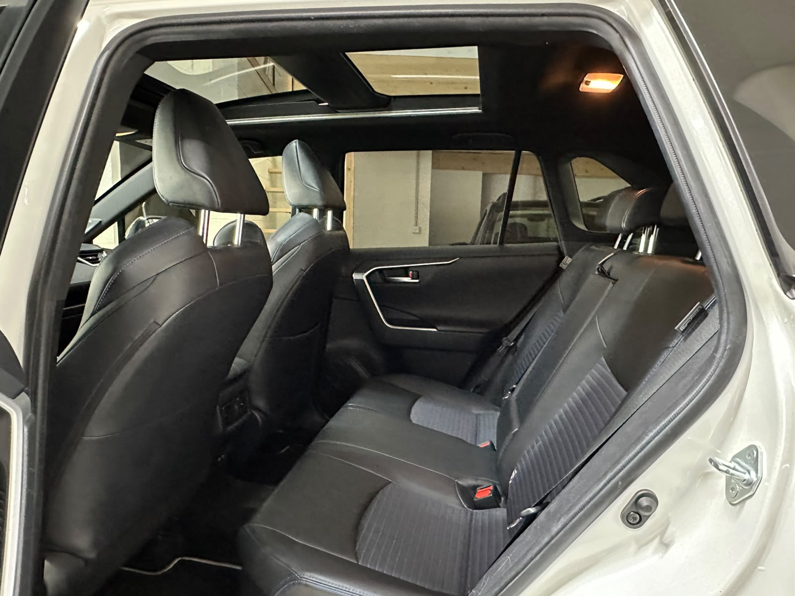 TOYOTA RAV-4 2.5 HSD Premium e-CVT 4WD-image-8