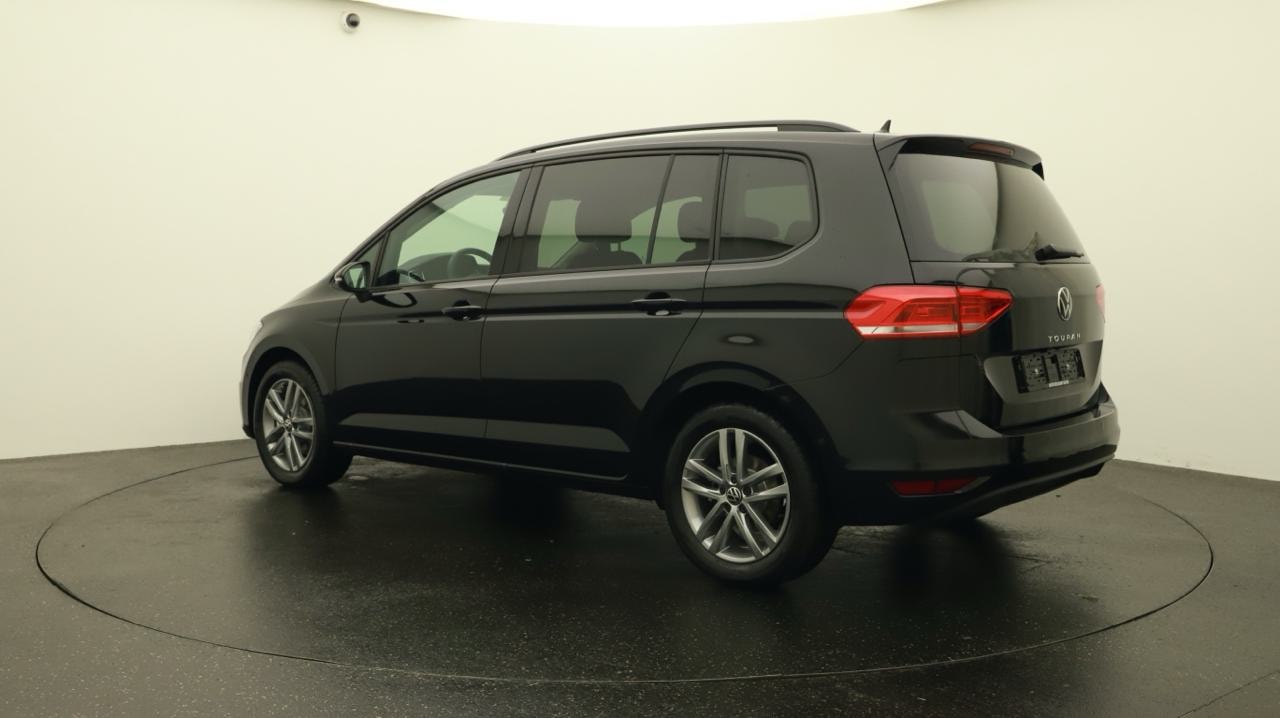 VW Touran 1.5 TSI EVO Limited-showroom-element-2
