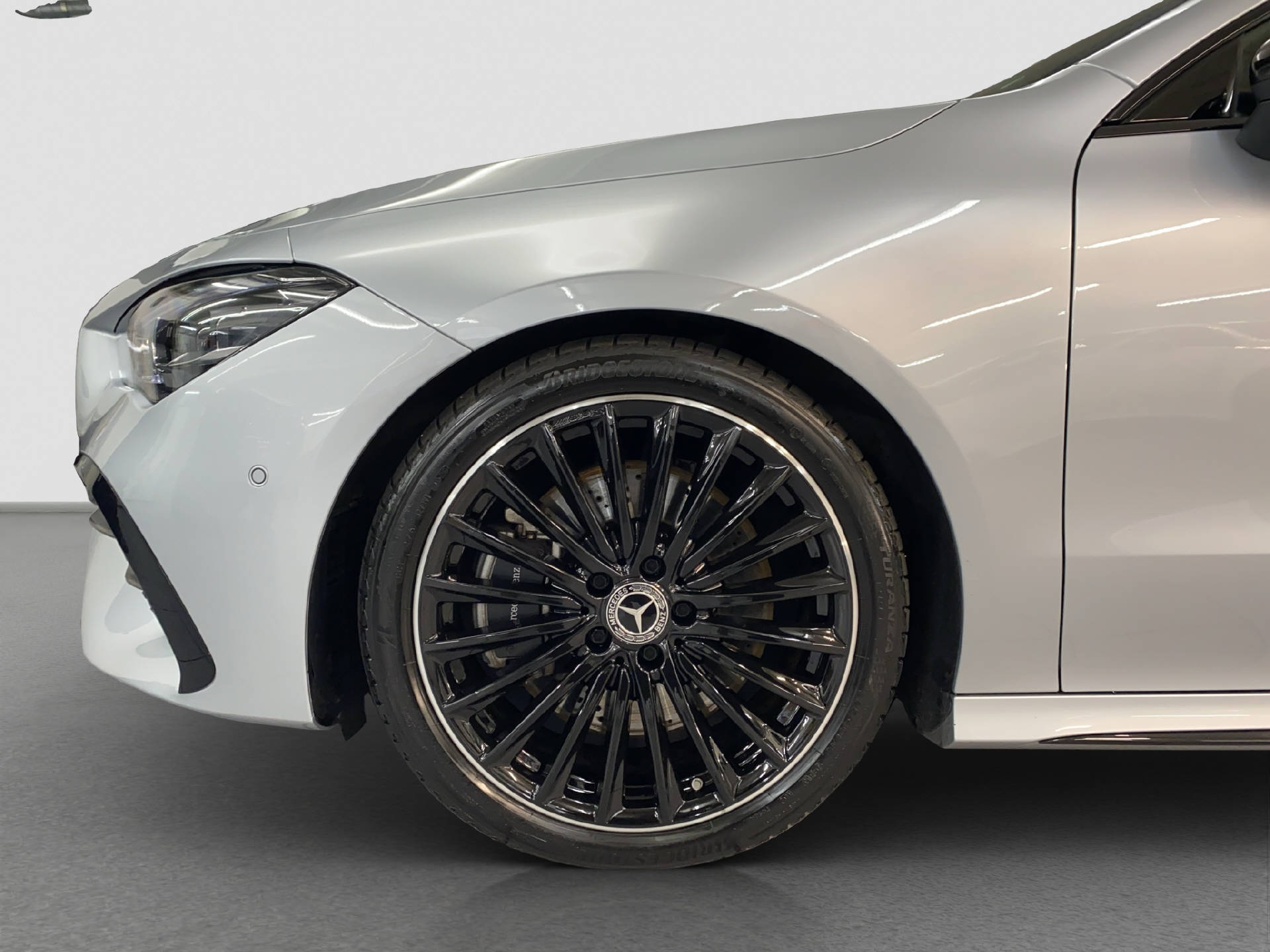 MERCEDES-BENZ CLA 250 4MATIC Shooting Brake-image-5