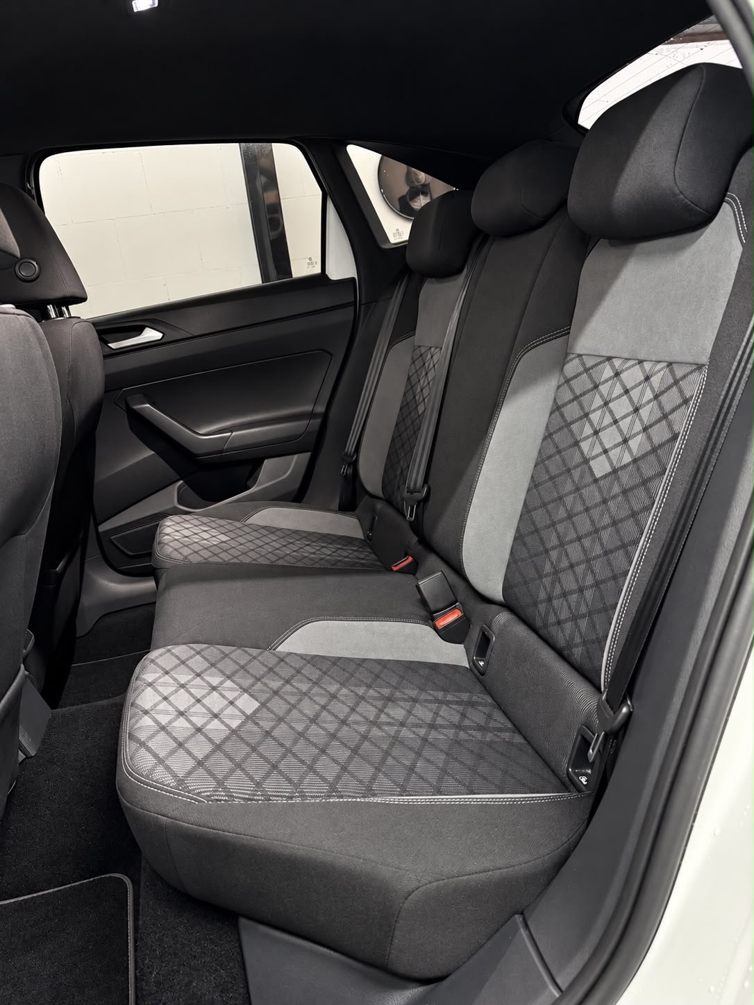 VW Taigo 1.5 TSI R-Line DSG-image-13