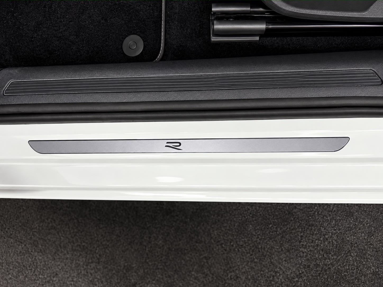 VW Taigo 1.5 TSI R-Line DSG-image-18