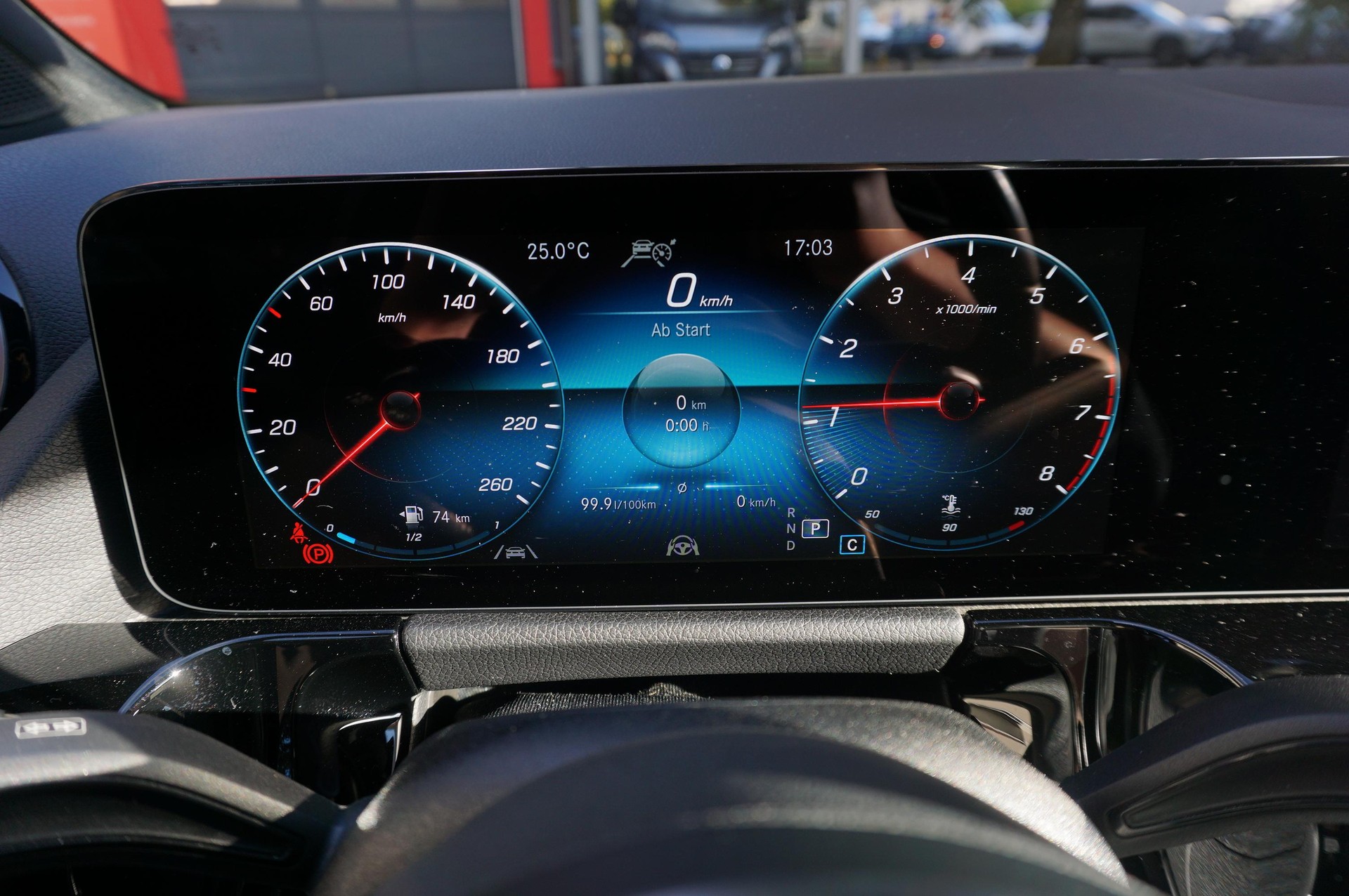MERCEDES-BENZ GLA-Klasse H247 GLA 250 AMG Line 4matic-image-11