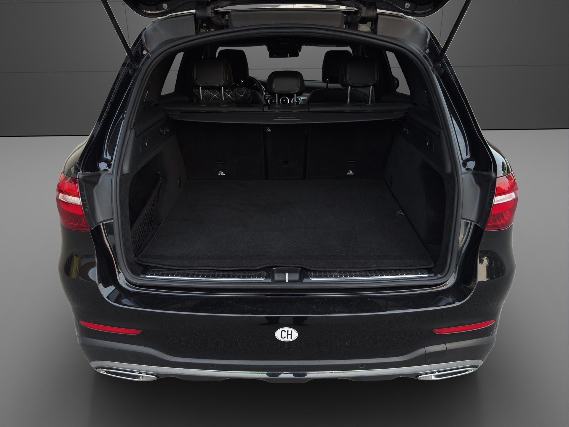 MERCEDES-BENZ GLC 350 d AMG Line 4Matic 9G-Tronic-image-3