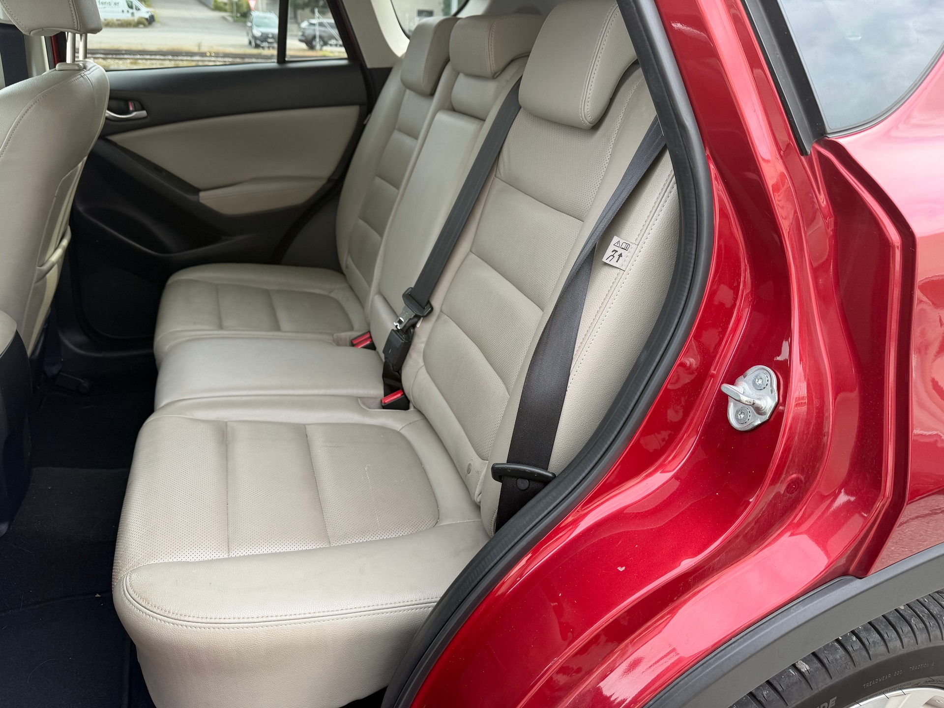 MAZDA CX-5 2.2 D HP Revolution AWD Automatic-image-7