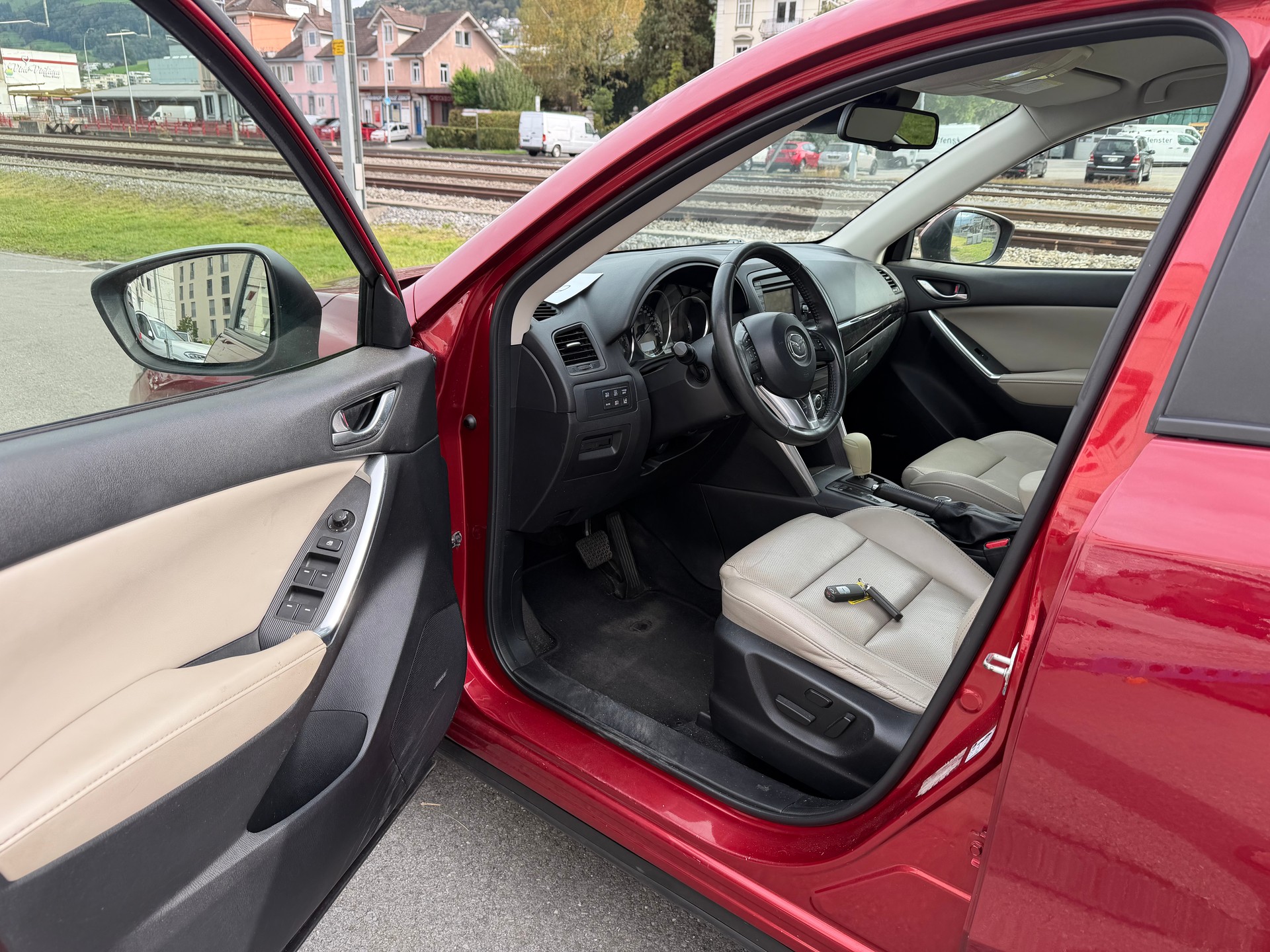 MAZDA CX-5 2.2 D HP Revolution AWD Automatic-image-11