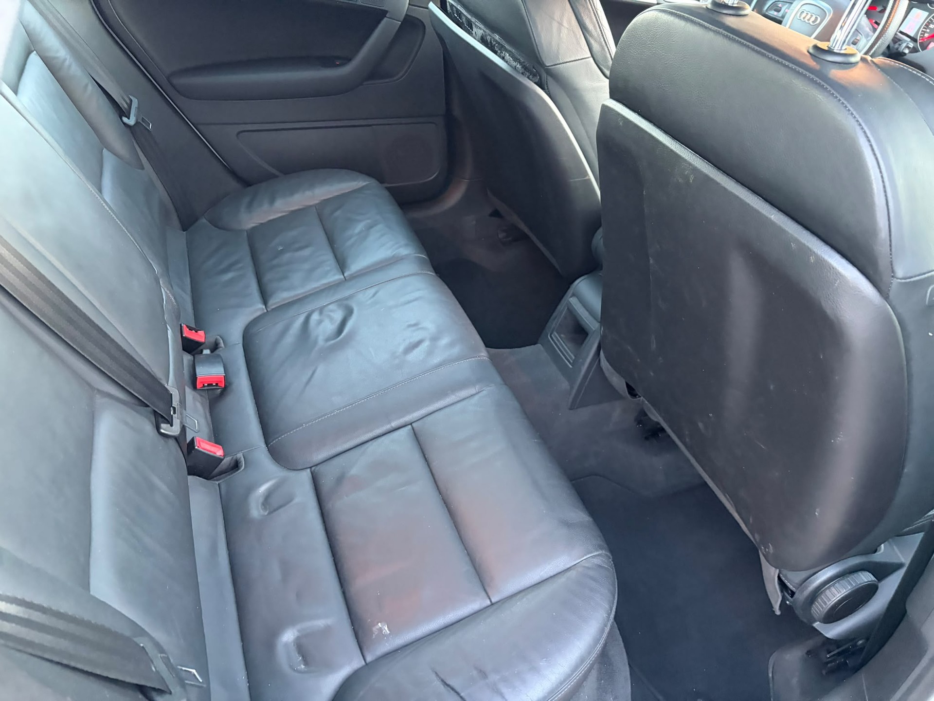 AUDI A3 Sportback 2.0 Turbo FSI Ambition quattro-image-14