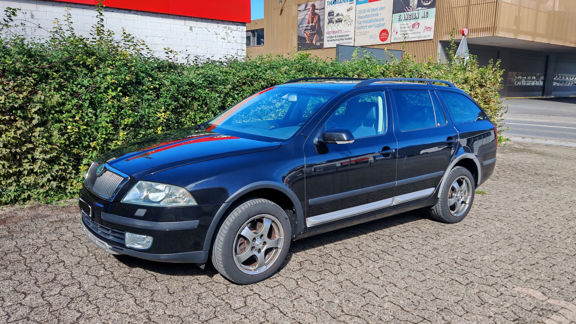 SKODA 2.0 TDI 140 DPF Swiss Ad. 4x4-image-1