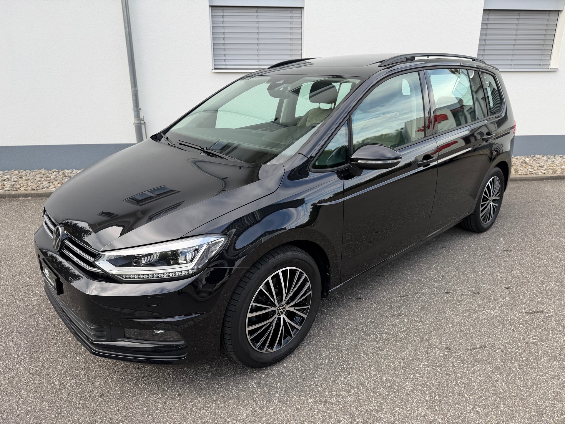 VW Touran 2.0 TDI BlueMotion Technology Comfortline DSG-image-10