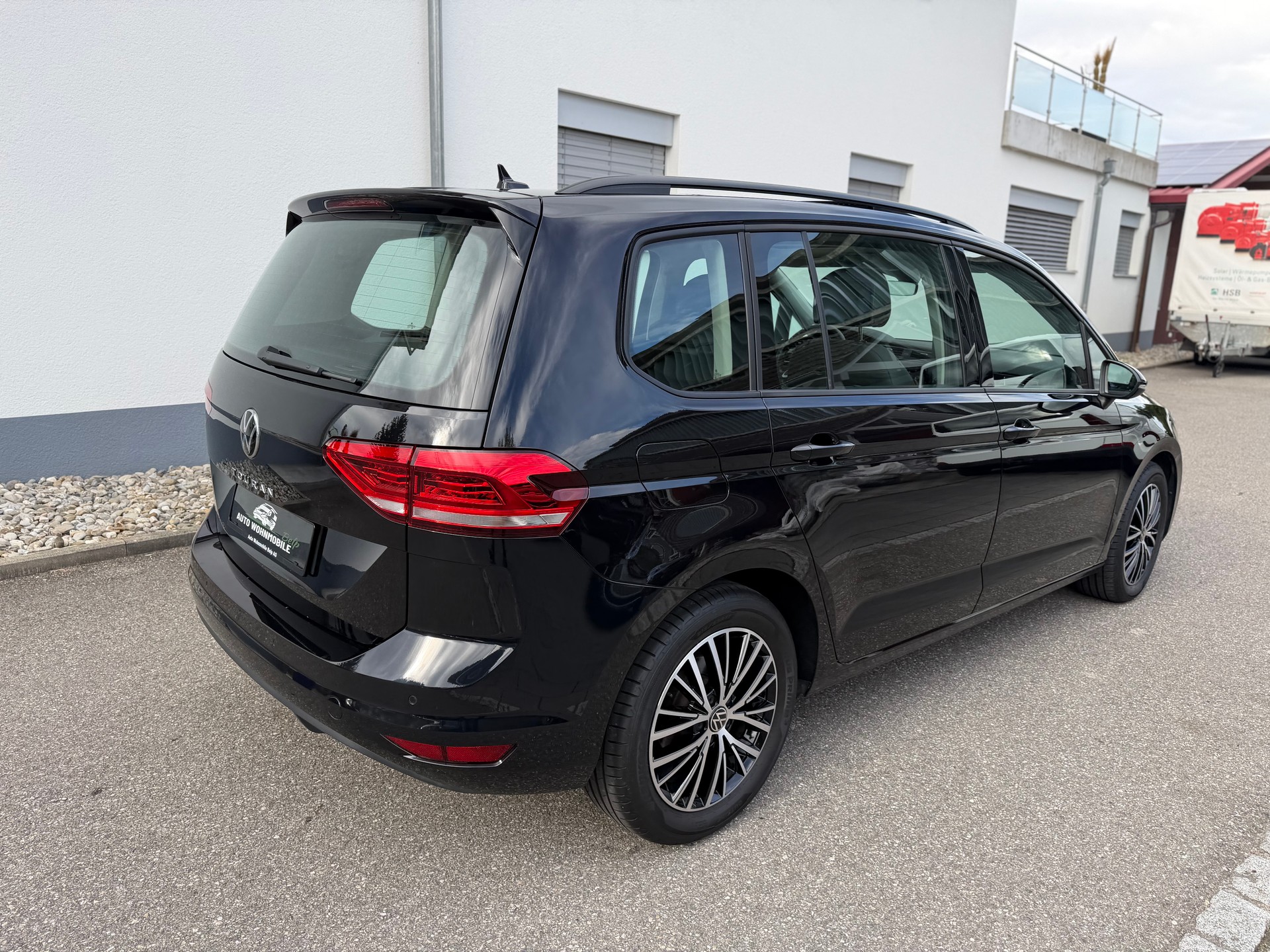 VW Touran 2.0 TDI BlueMotion Technology Comfortline DSG-image-5
