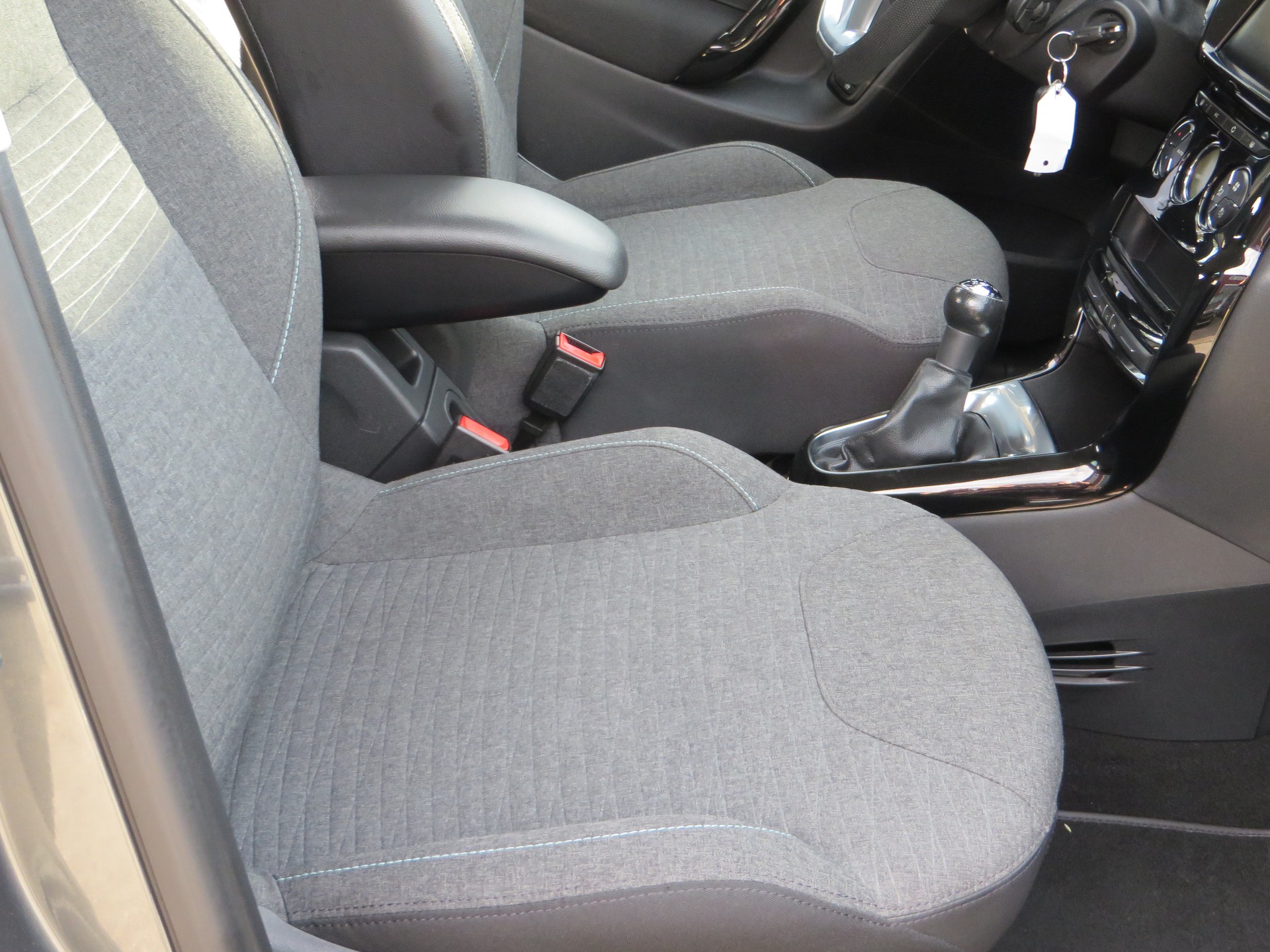 CITROEN C3 1.2i PureTech Exclusive-image-10
