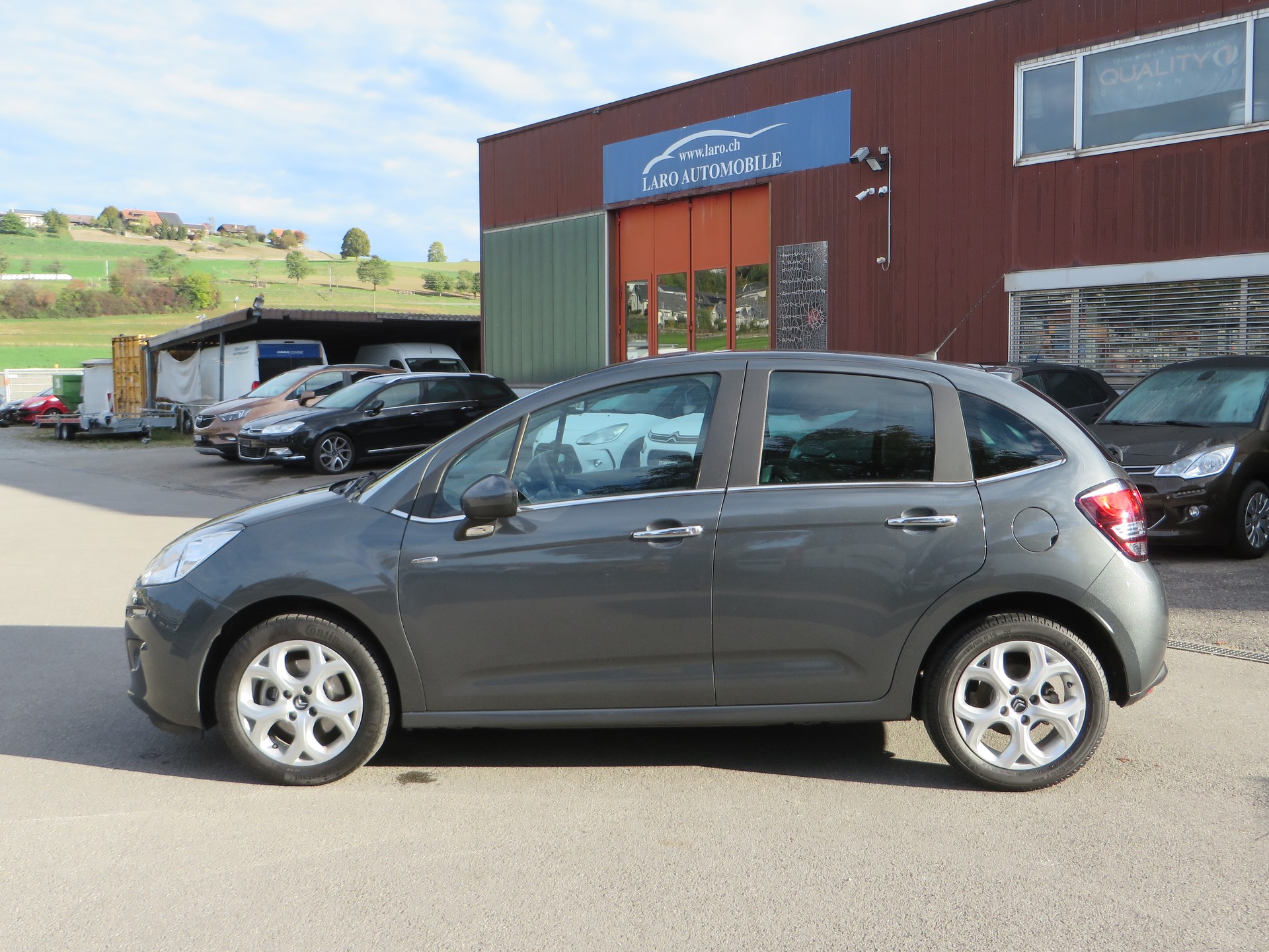 CITROEN C3 1.2i PureTech Exclusive-image-2