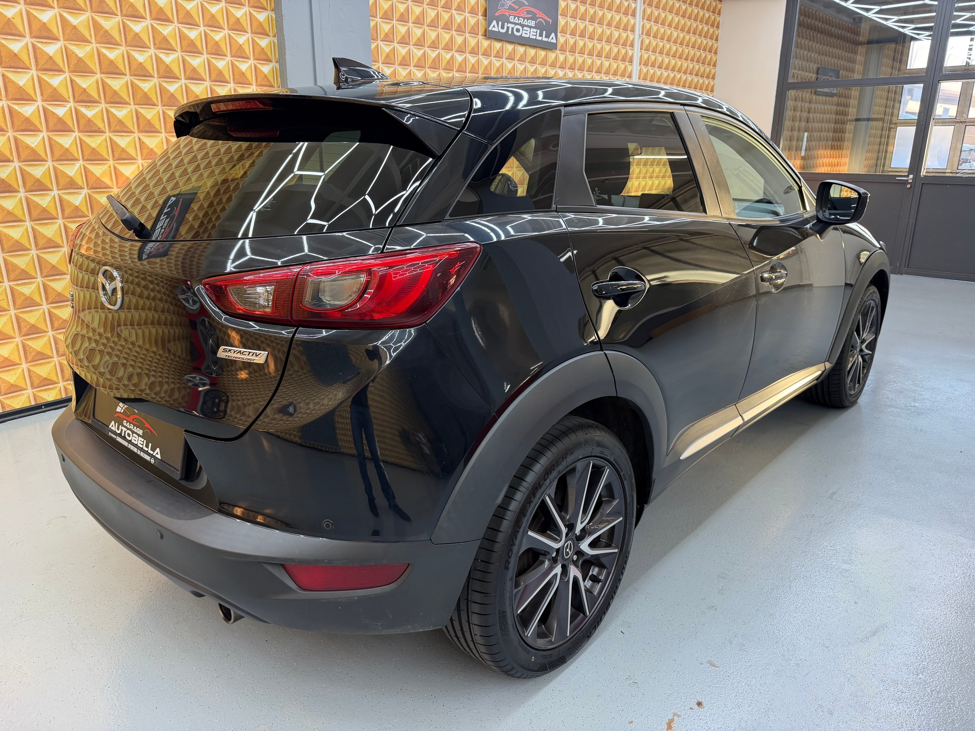 MAZDA CX-3 1.5 D Revolution AWD Skyactiv Drive-image-3