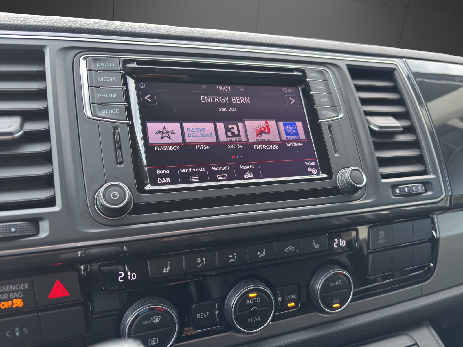 VW T6 California 2.0 TDI Beach Liberty 4Motion DSG-image-9