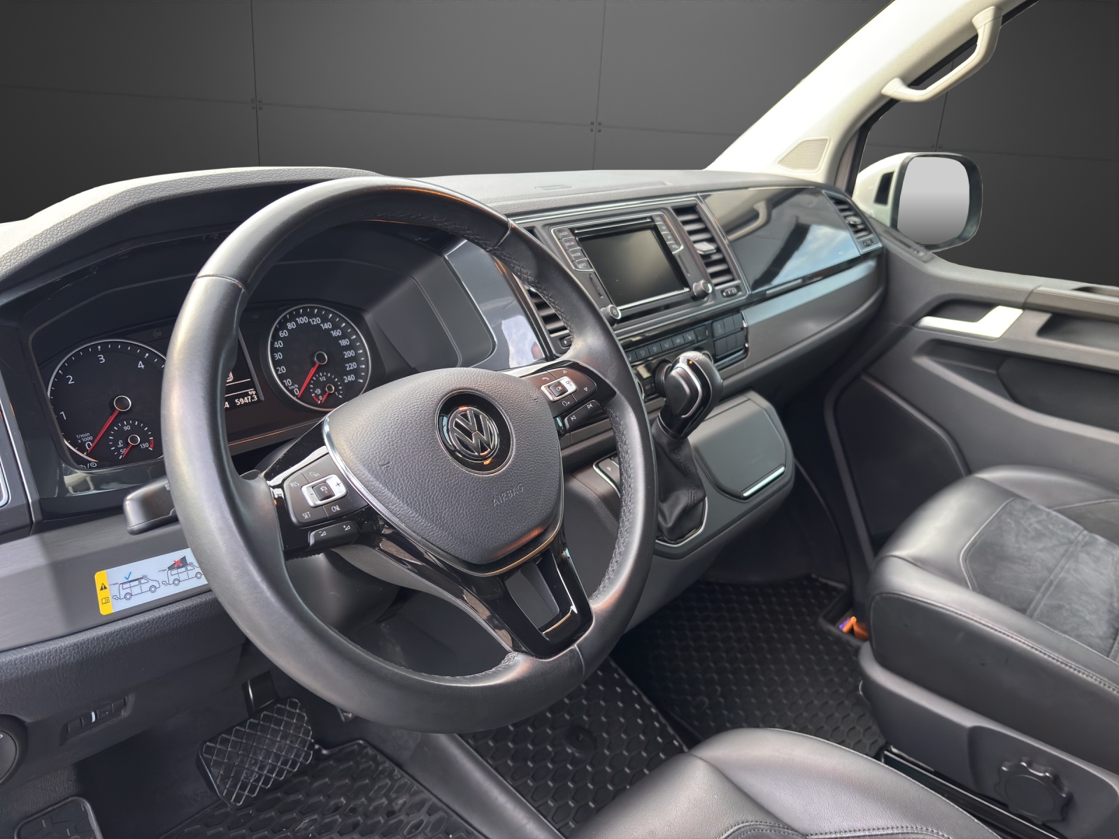 VW T6 California 2.0 TDI Beach Liberty 4Motion DSG-image-3