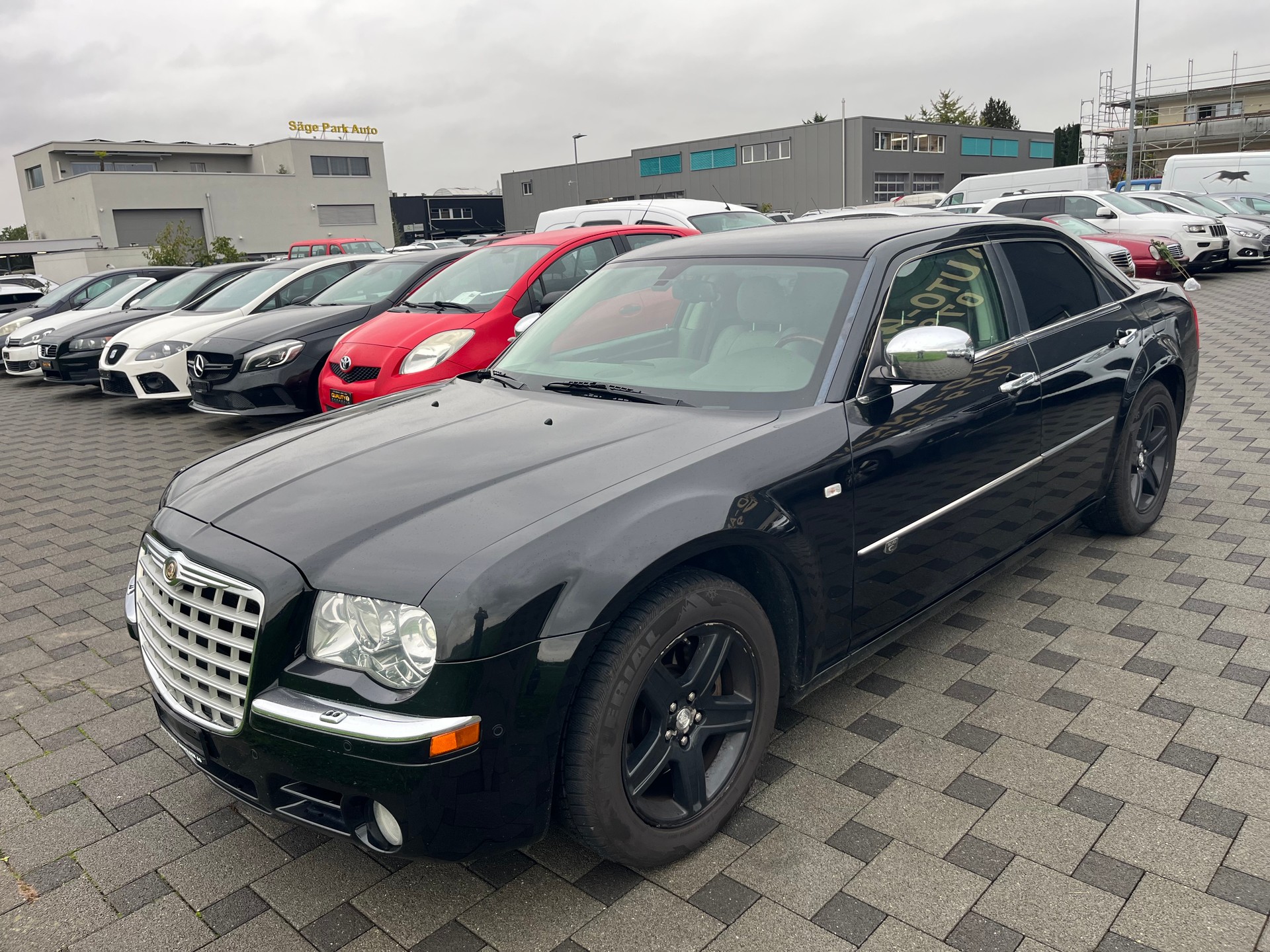 CHRYSLER 300 c-image-3