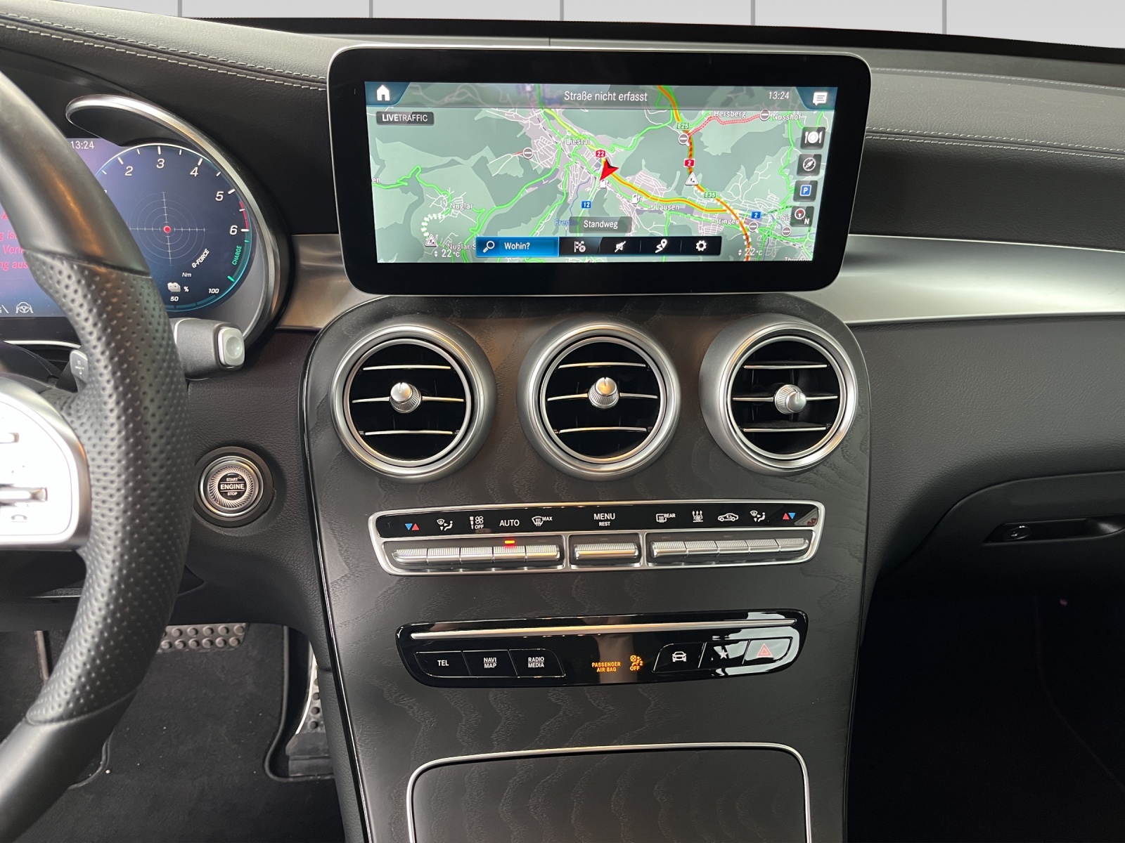 MERCEDES-BENZ GLC 300 de AMG Line 4Matic 9G-Tronic-image-10