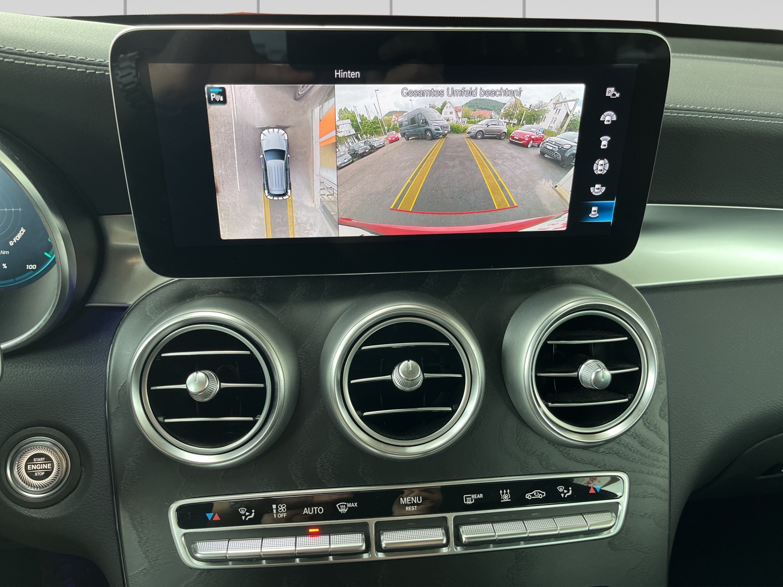 MERCEDES-BENZ GLC 300 de AMG Line 4Matic 9G-Tronic-image-11