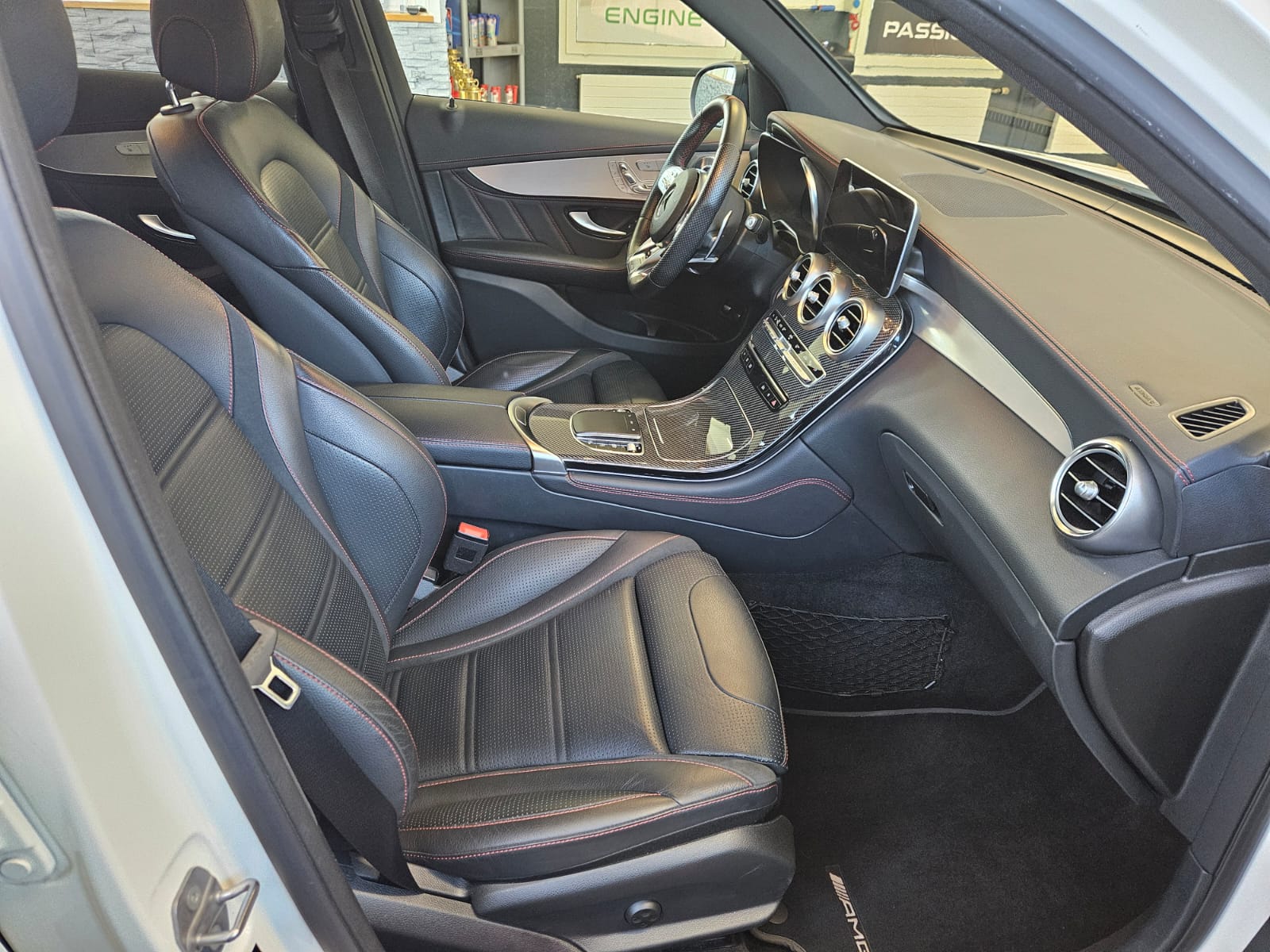 MERCEDES-BENZ GLC 43 AMG 4Matic 9G-Tronic-image-8