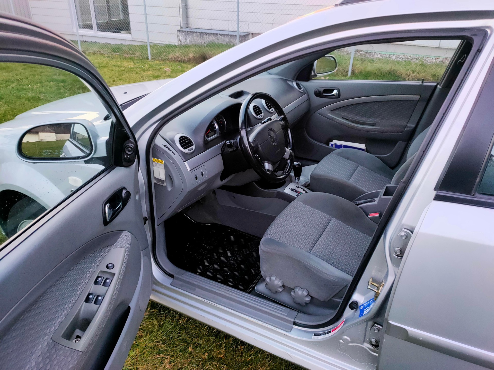 DAEWOO Nubira 1.8 CDX-image-5