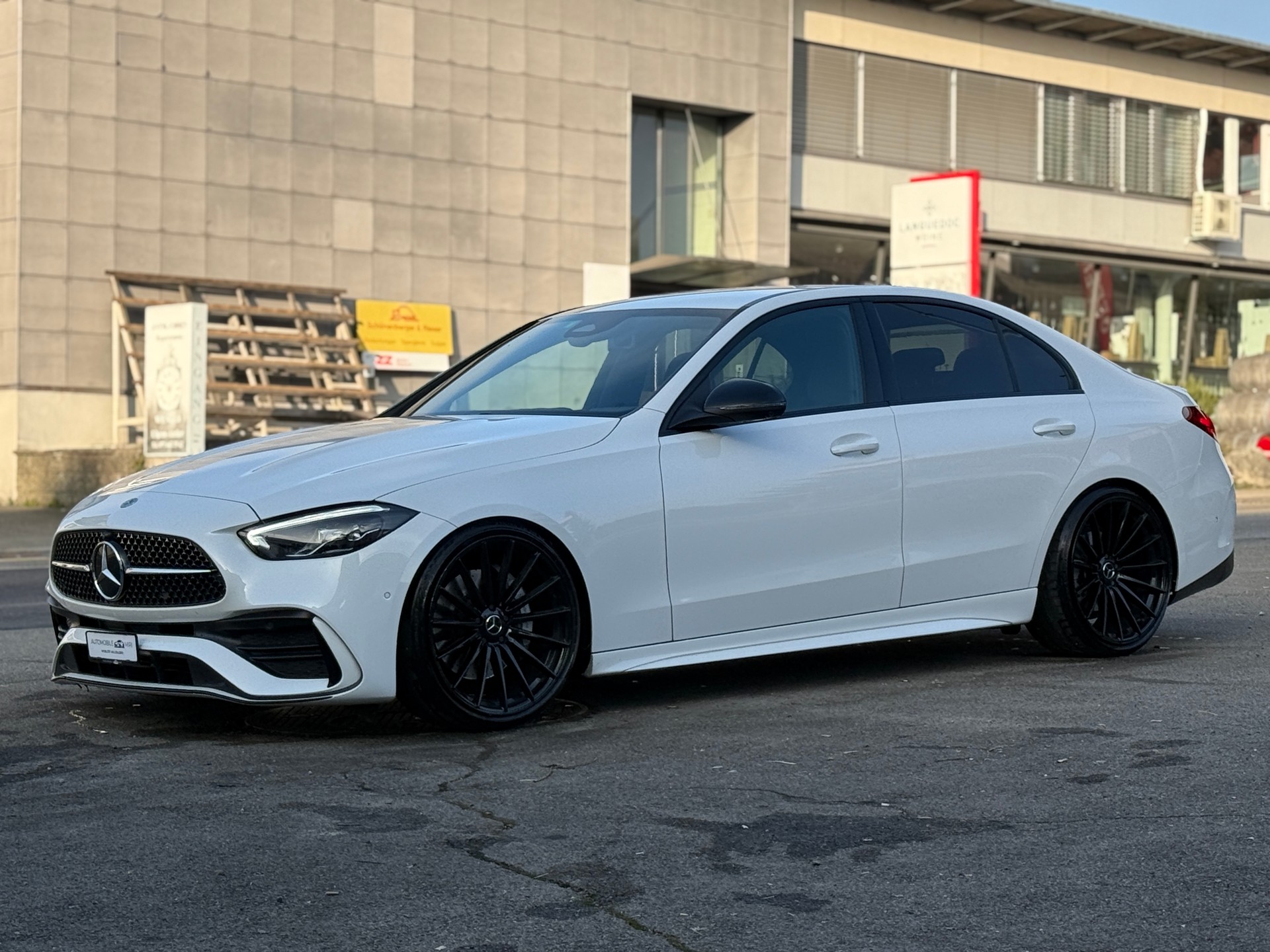 MERCEDES-BENZ C 200 4Matic AMG Line-image-2