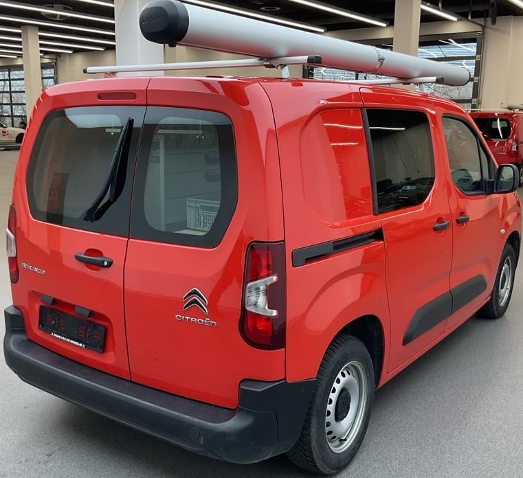 CITROEN Berlingo Van 1.2 Pure Tech 110 s/s Swiss Edition-image-6
