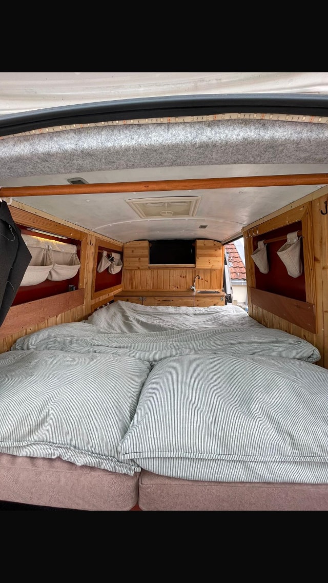 VW Transporter - Camper-image-5