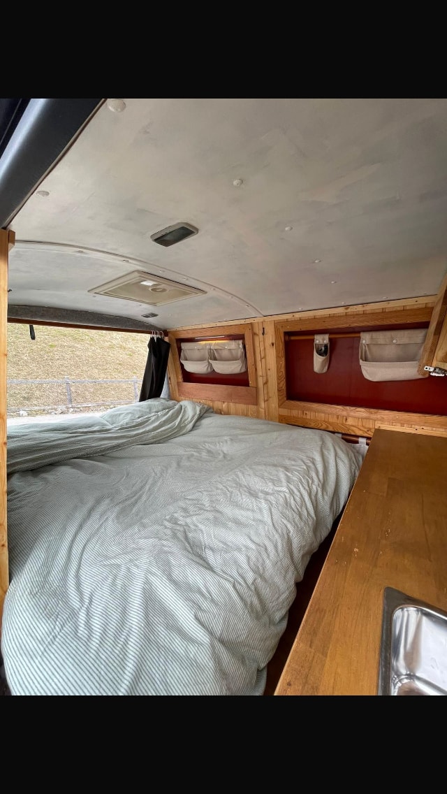 VW Transporter - Camper-image-2