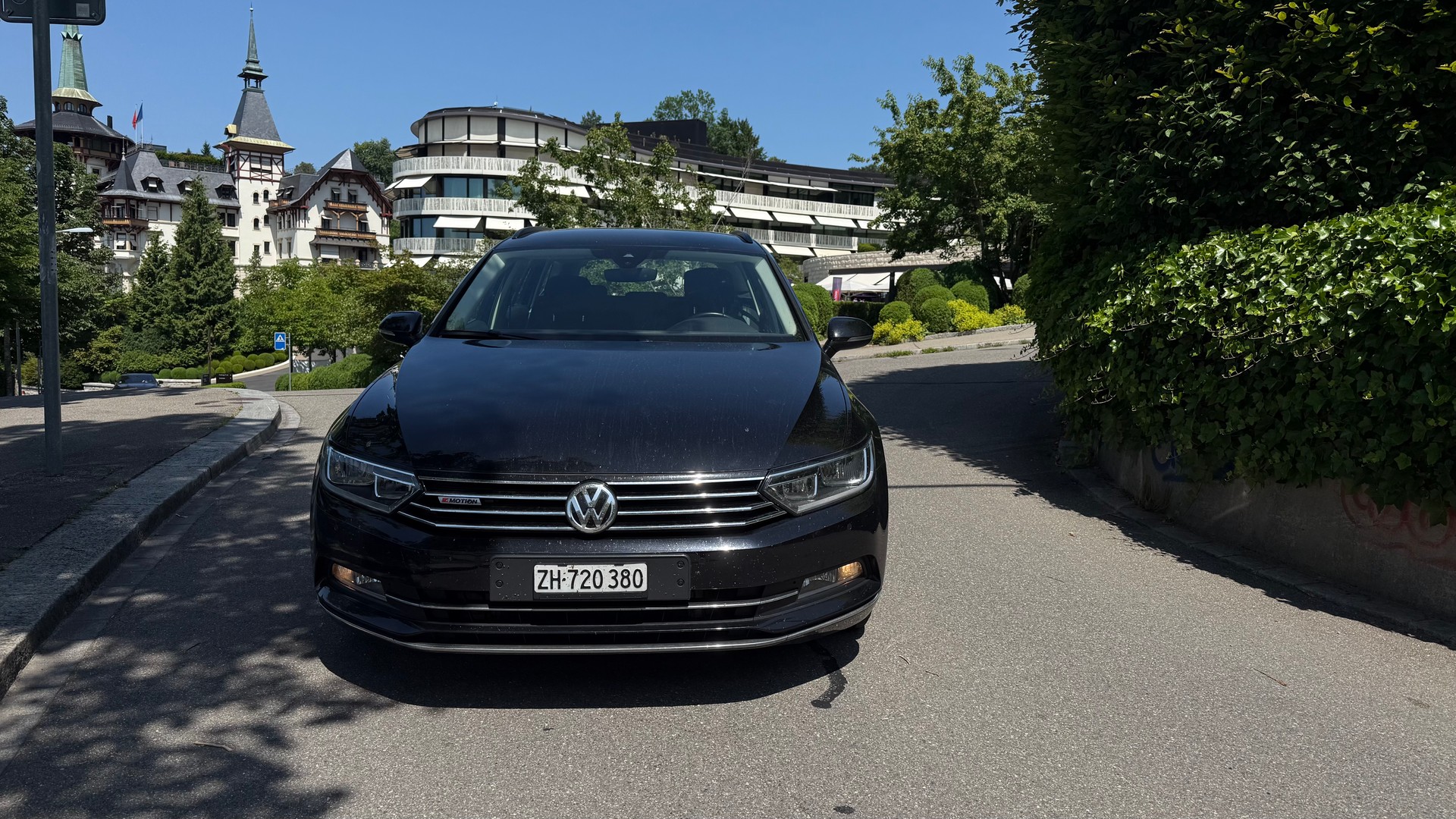 VW Passat Variant 2.0 TDI BMT Comfortline DSG 4Motion-image-14