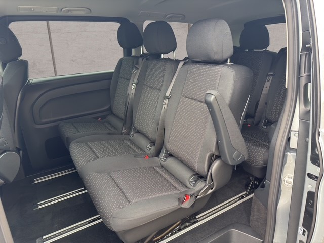 MERCEDES-BENZ Vito 116 CDI Lang Select Family Tourer 4Matic 9G-Tronic-image-11