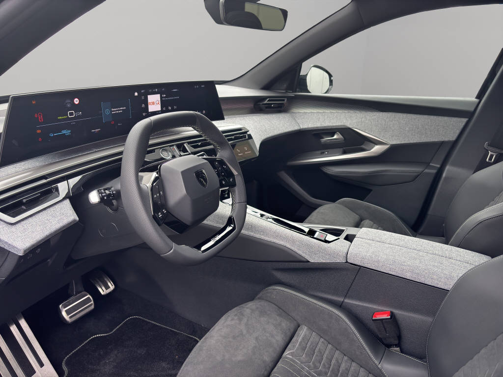PEUGEOT 3008 GT e-Launch Edition AWD-image-5