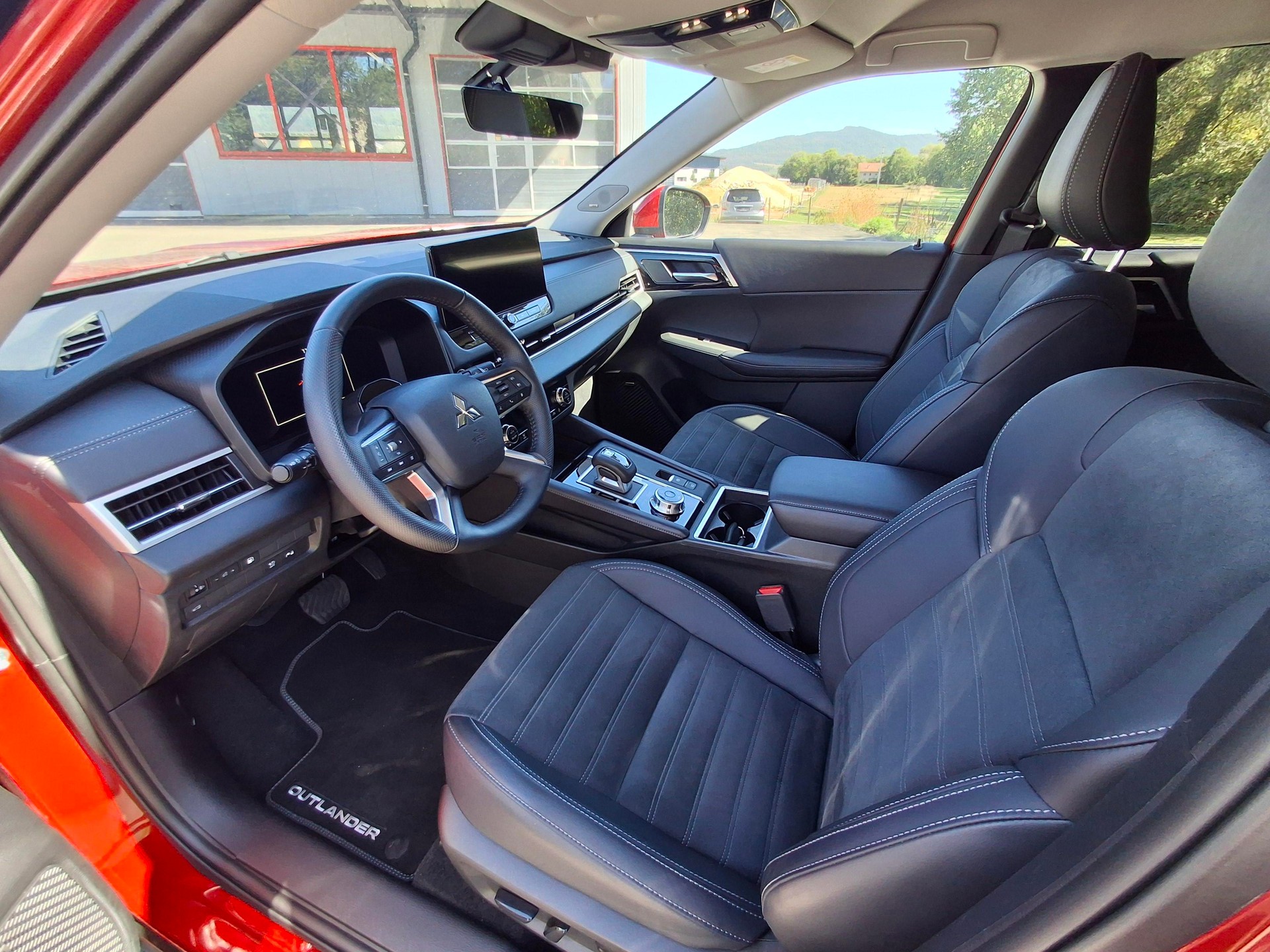 MITSUBISHI OUTLANDER PHEV 2.4 INVITE 4X4-image-7