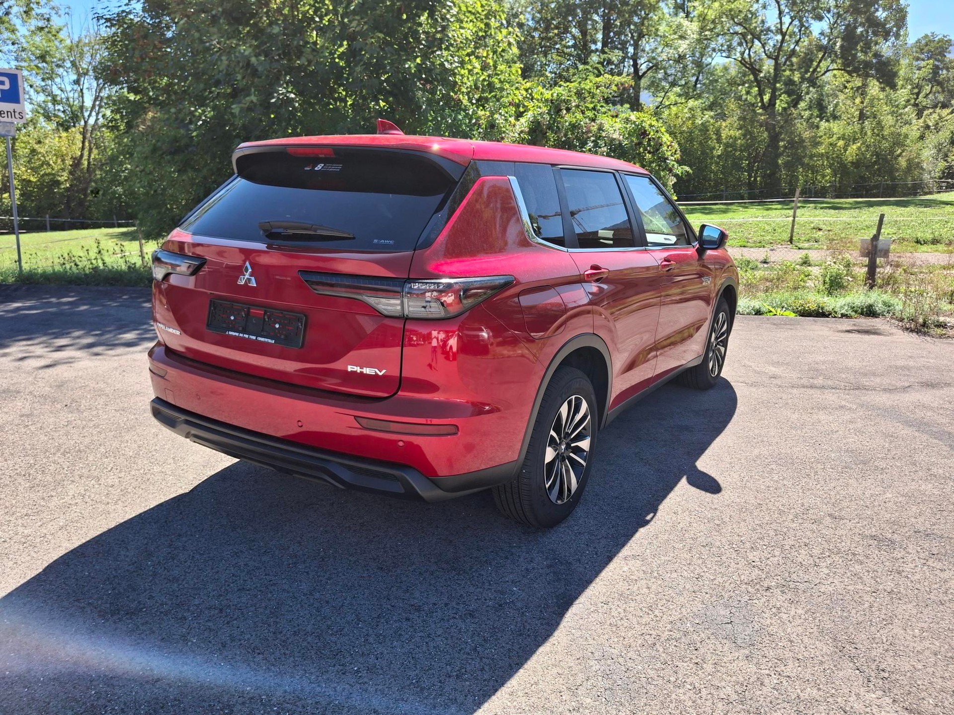 MITSUBISHI OUTLANDER PHEV 2.4 INVITE 4X4-image-11