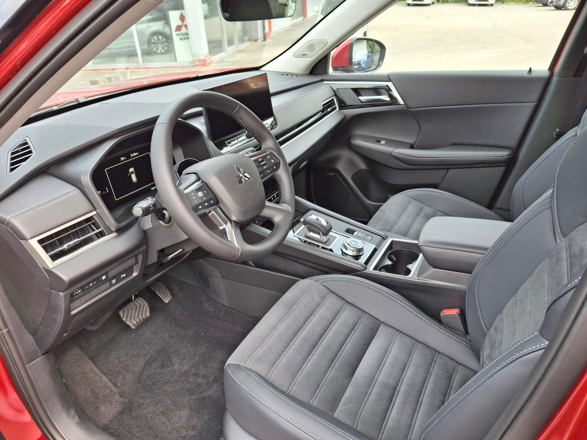MITSUBISHI OUTLANDER PHEV 2.4 INVITE 4X4-image-6
