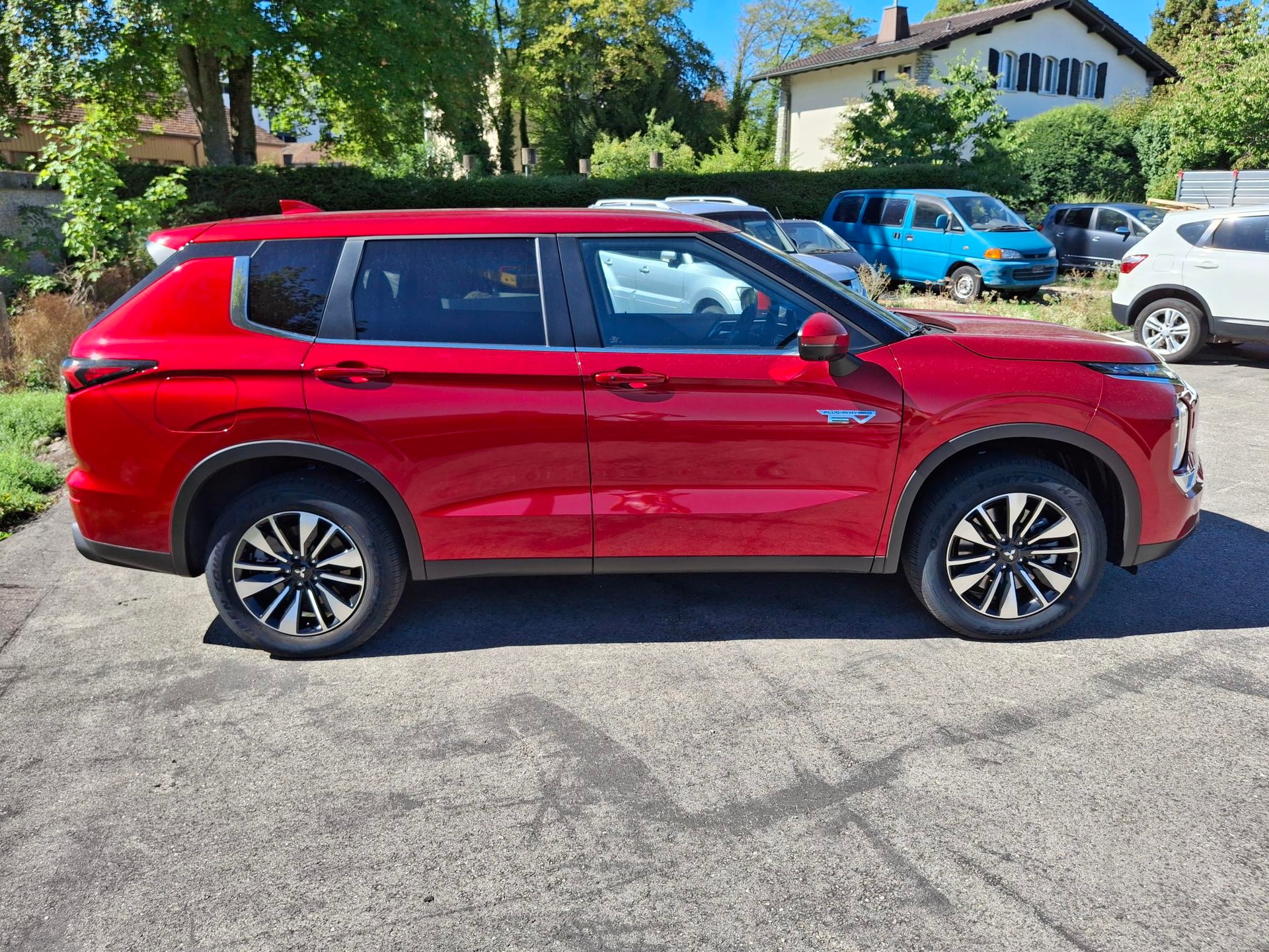 MITSUBISHI OUTLANDER PHEV 2.4 INVITE 4X4-image-2