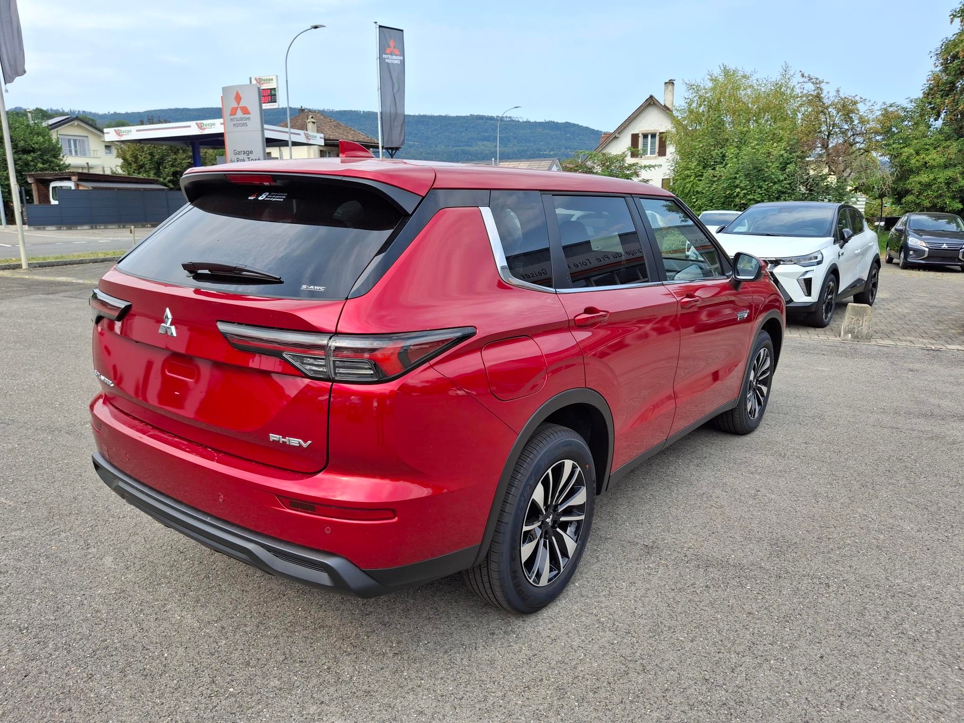 MITSUBISHI OUTLANDER PHEV 2.4 INVITE 4X4-image-3
