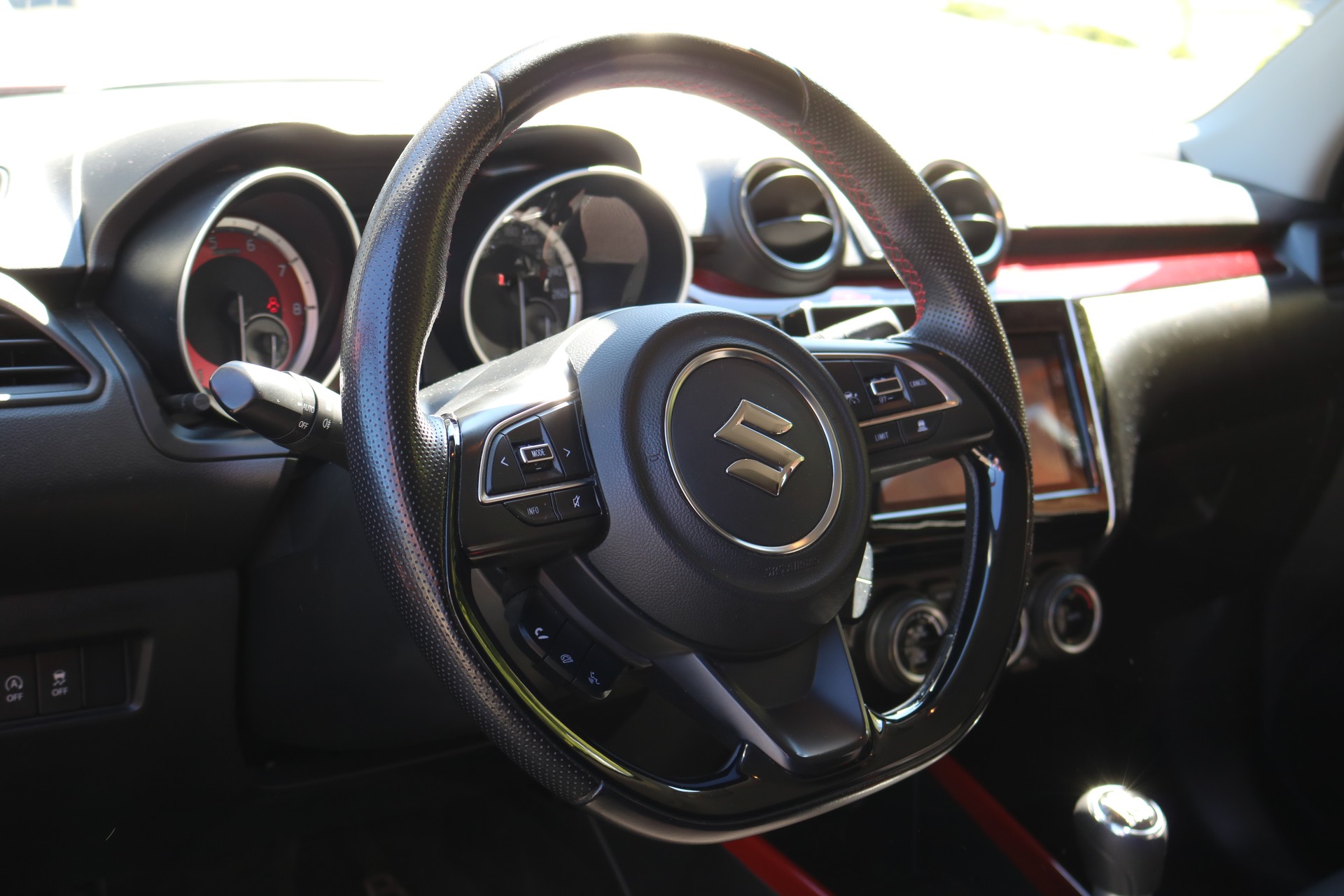 SUZUKI Swift Sport 1.4T Compact Top Hybrid-image-4