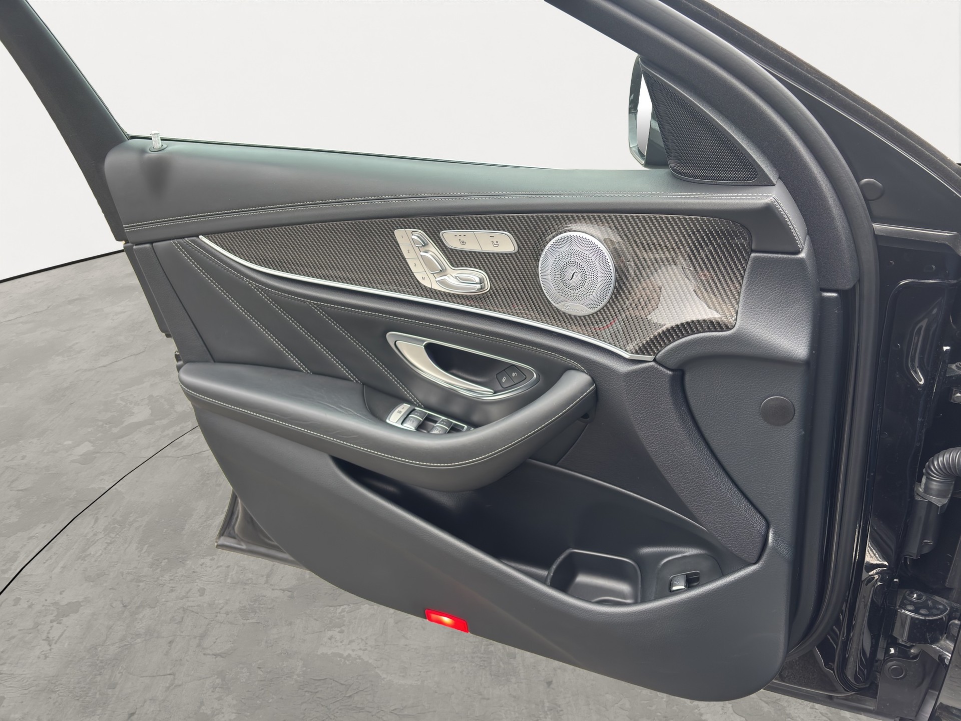 MERCEDES-BENZ E 63 AMG S 4 Matic 9G-Tronic, CH Fahrzeug-image-11