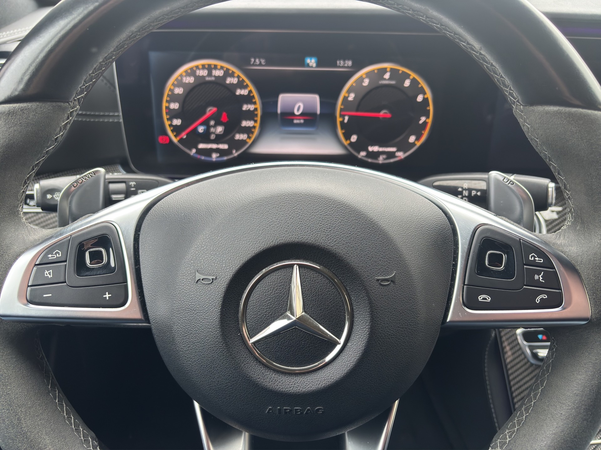 MERCEDES-BENZ E 63 AMG S 4 Matic 9G-Tronic, CH Fahrzeug-image-9