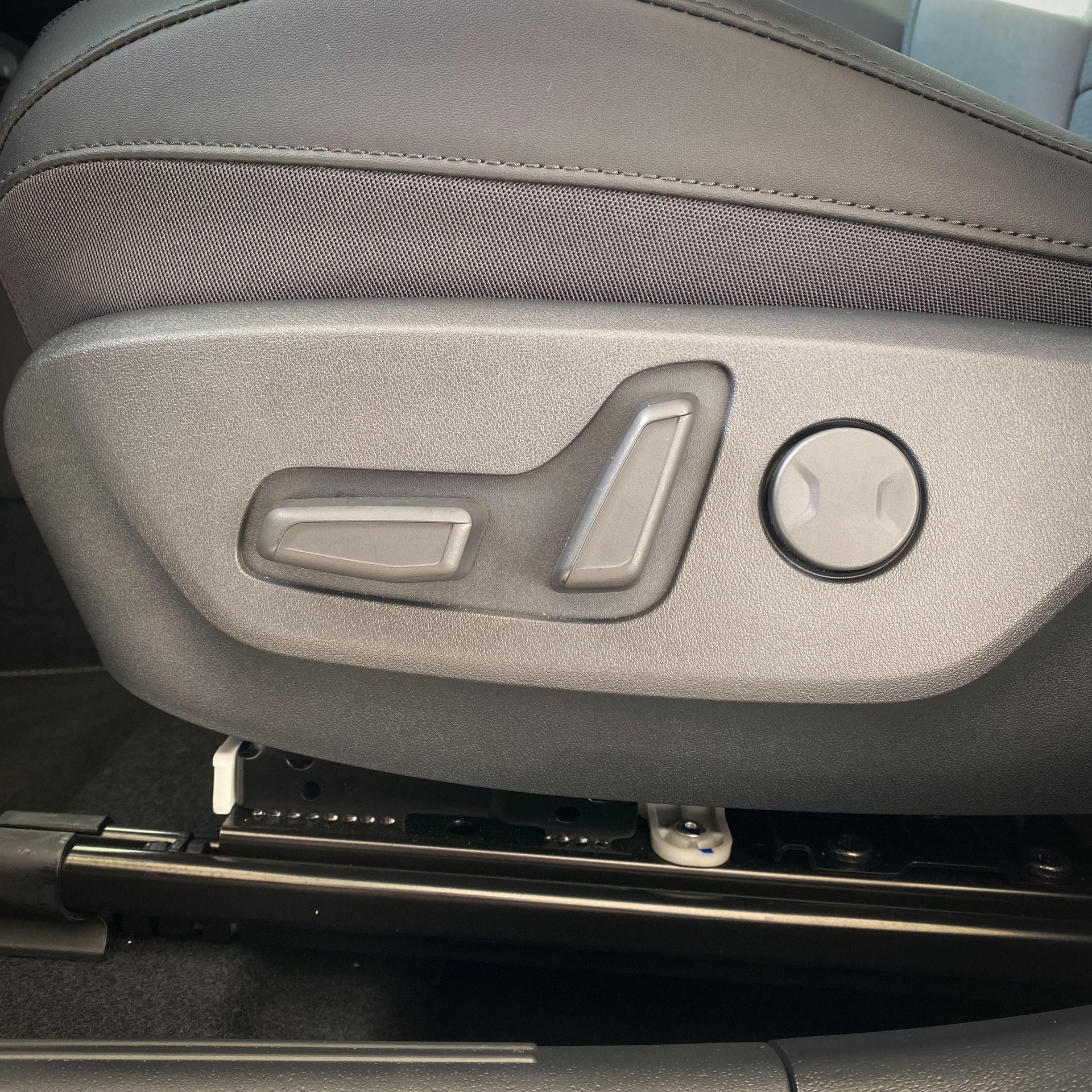 KIA Niro 1.6 GDi Plug-in Hybrid Style-image-10
