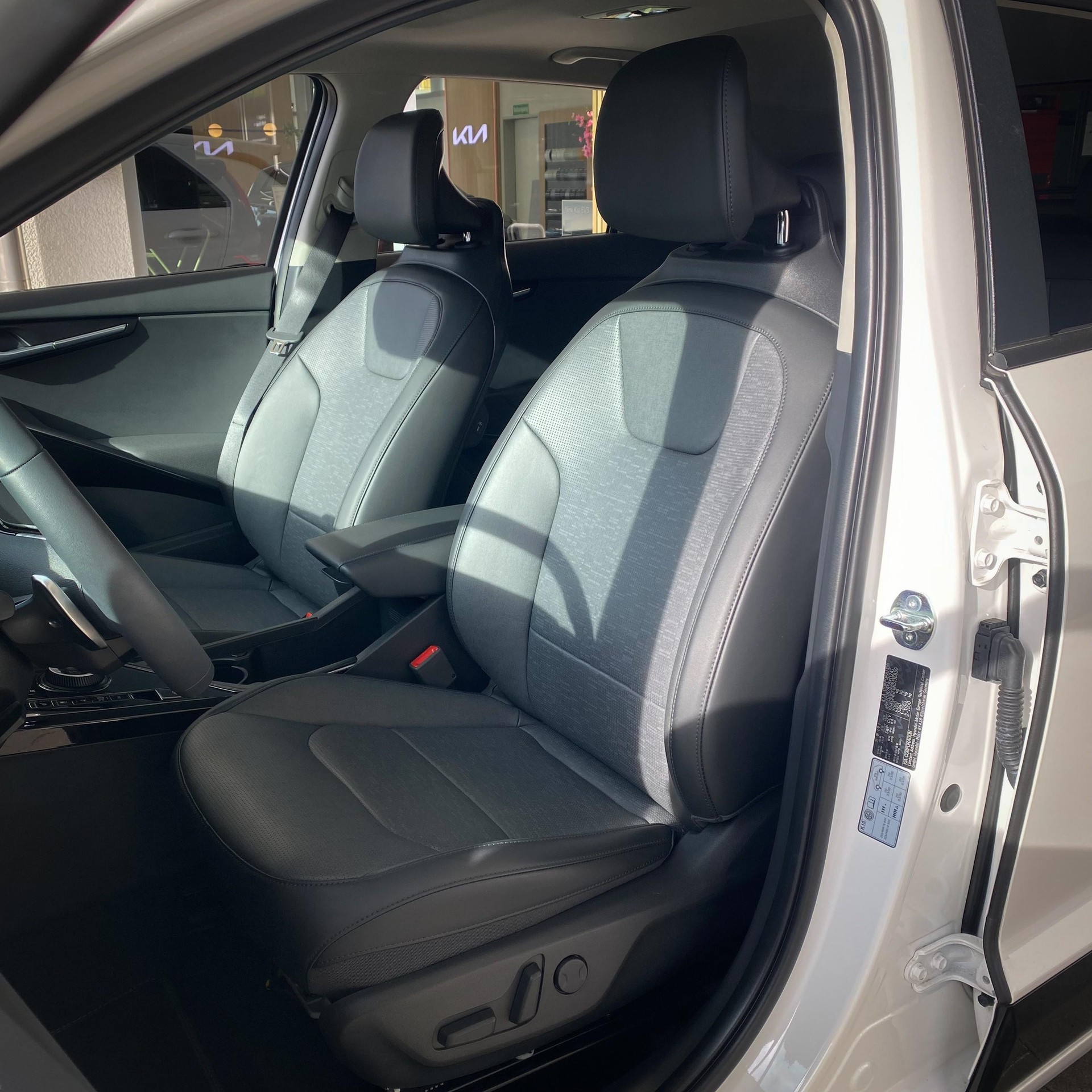 KIA Niro 1.6 GDi Plug-in Hybrid Style-image-9