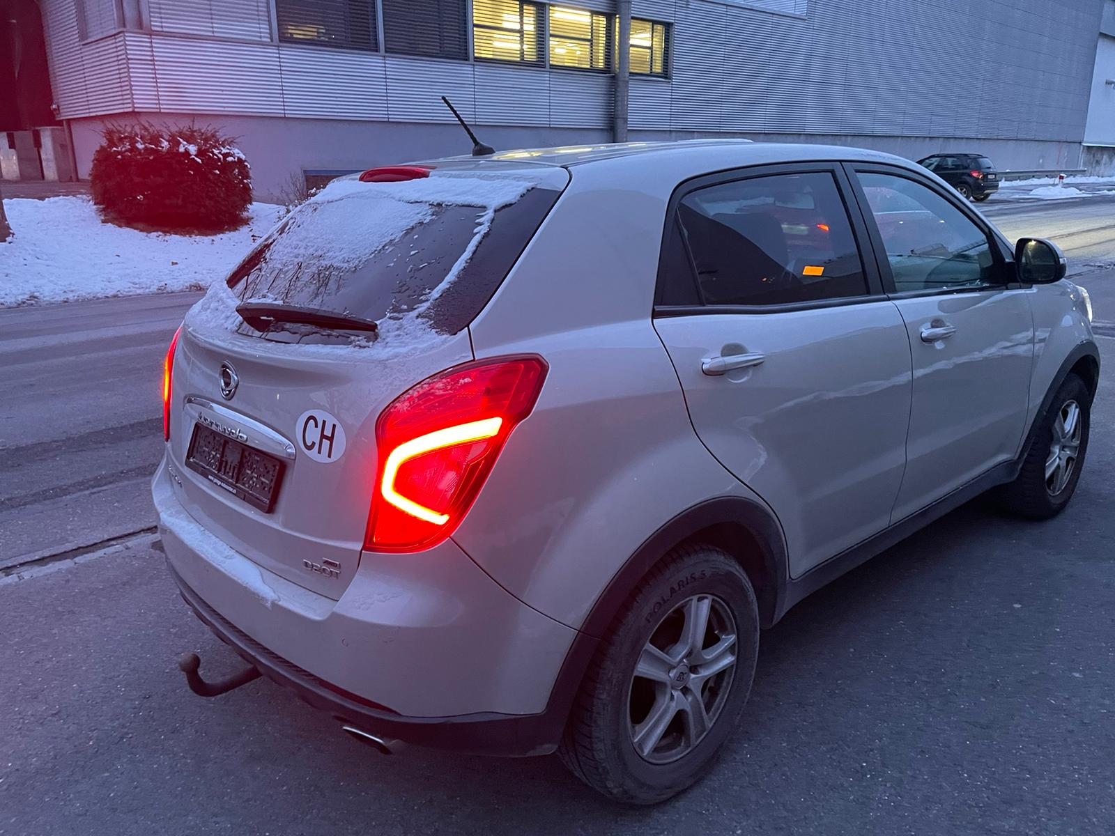 KGM-SsangYong Korando 2.0 4WD-image-5