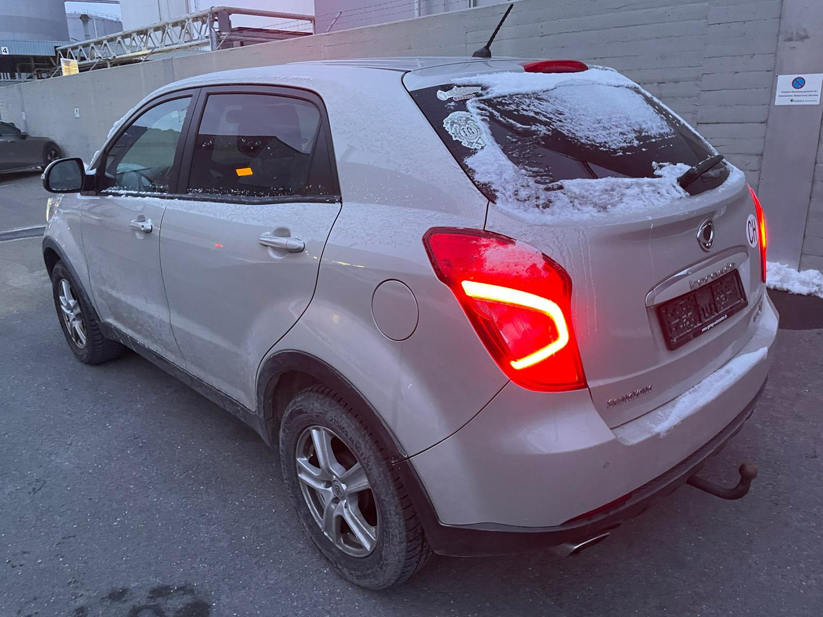 KGM-SsangYong Korando 2.0 4WD-image-9
