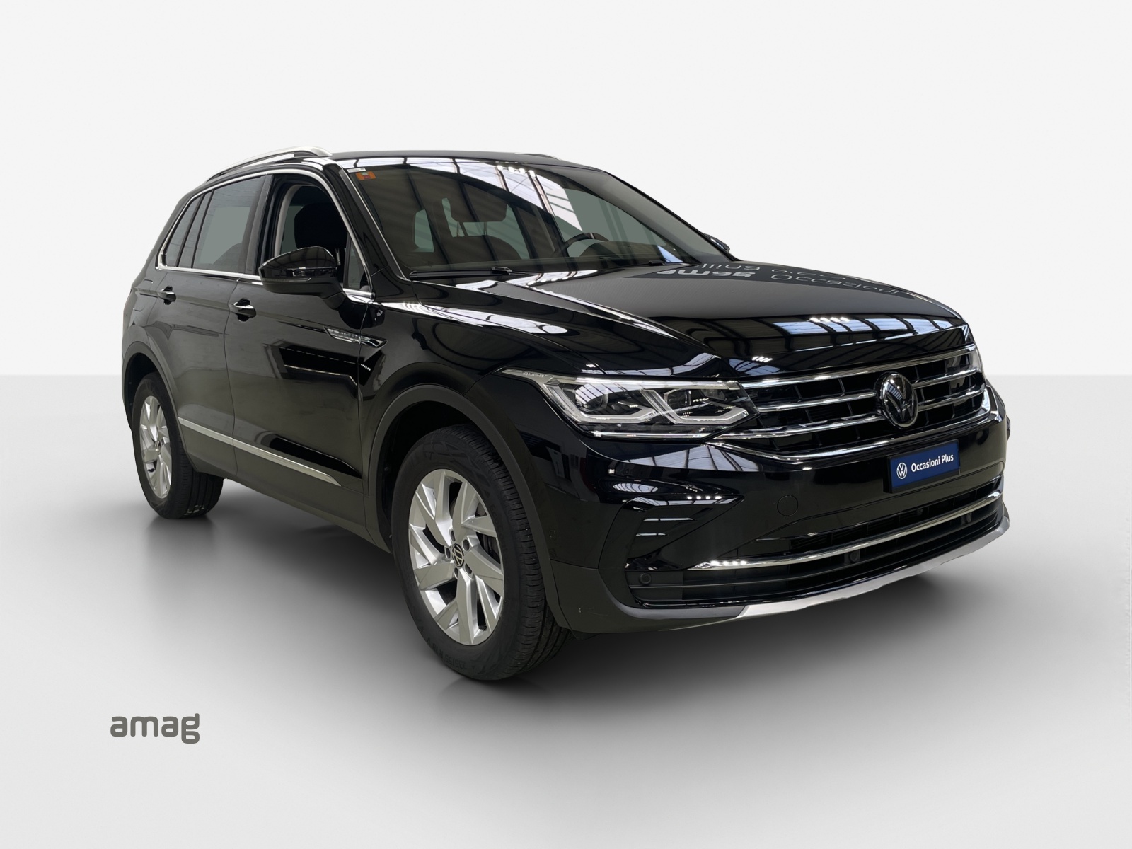 VW Tiguan 2.0 TDI SCR Elegance 4Motion DSG-image-5