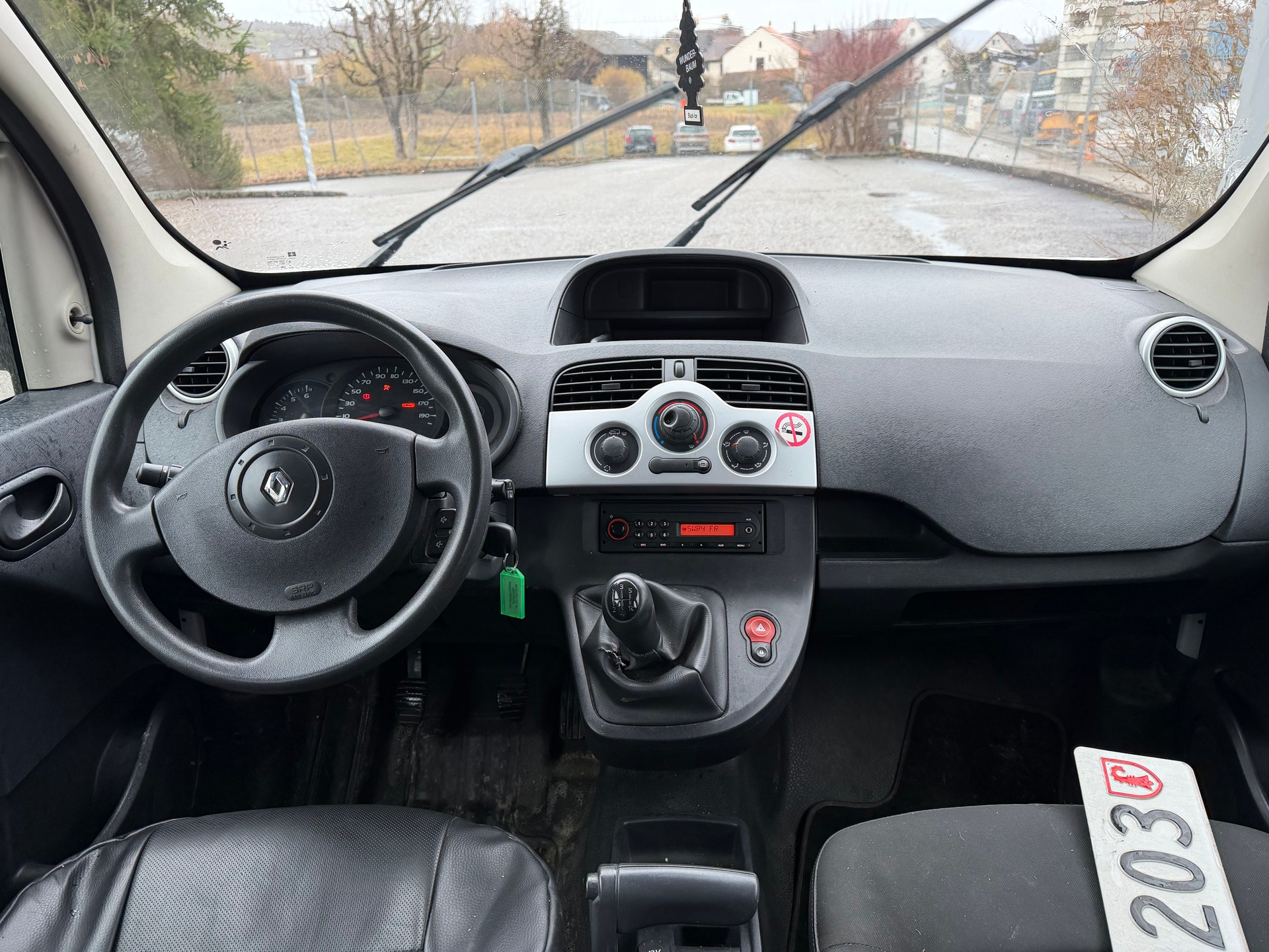 RENAULT Kangoo Maxi dCi 85 5 Plätze / 5 places-image-4
